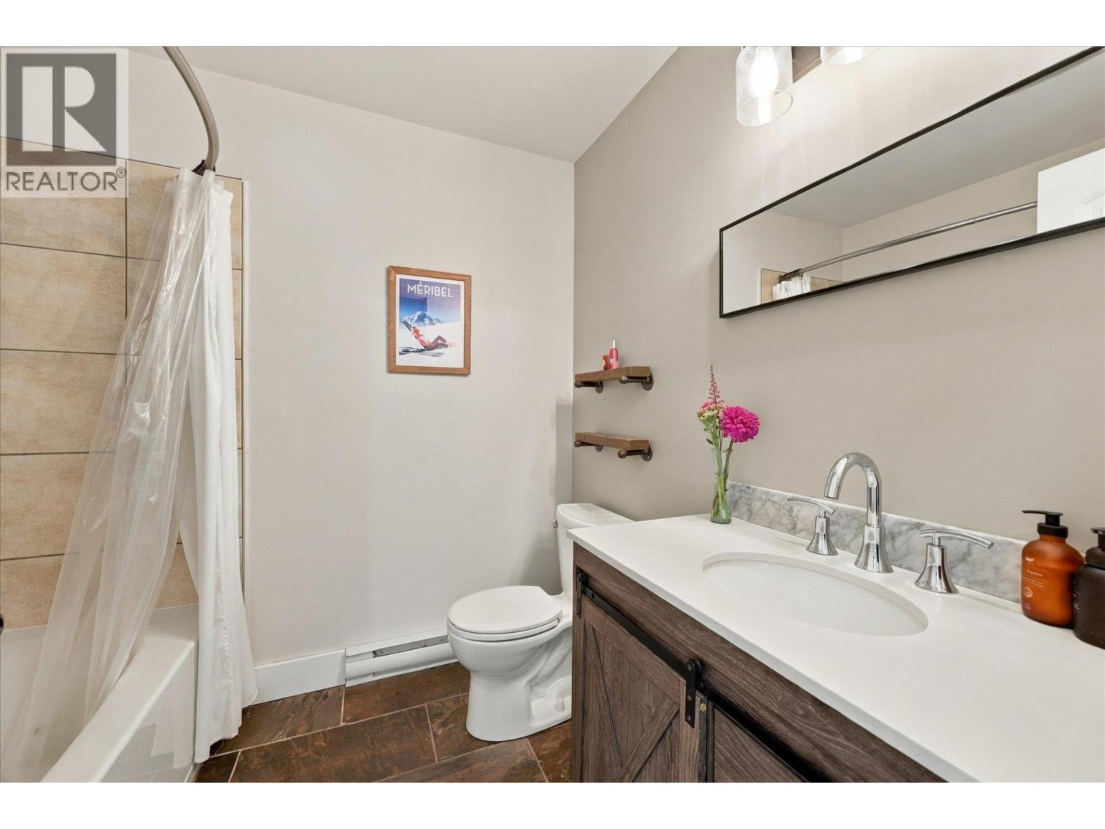 38590 Westway Avenue Property Photo 24