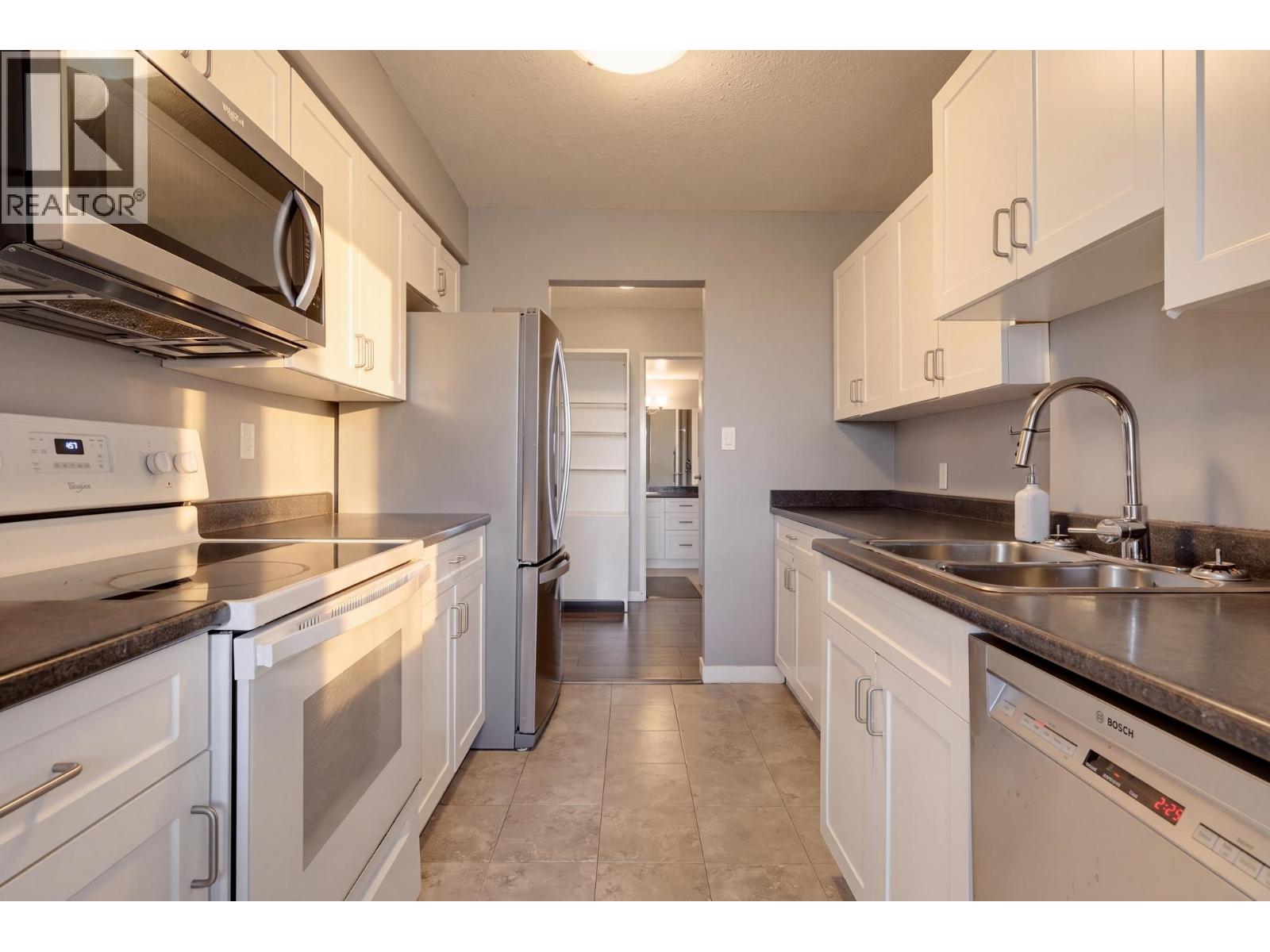1303 2060 Bellwood Avenue Property Photo 14