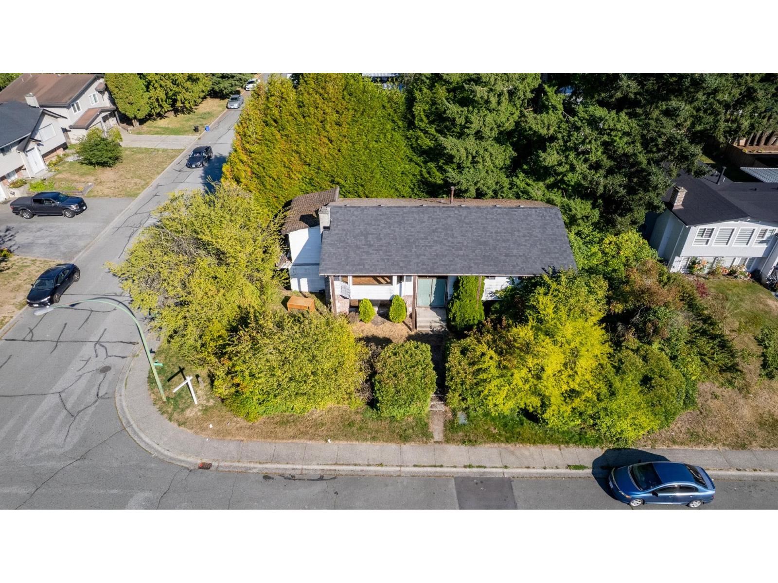 7946 116 A Street Property Photo 1