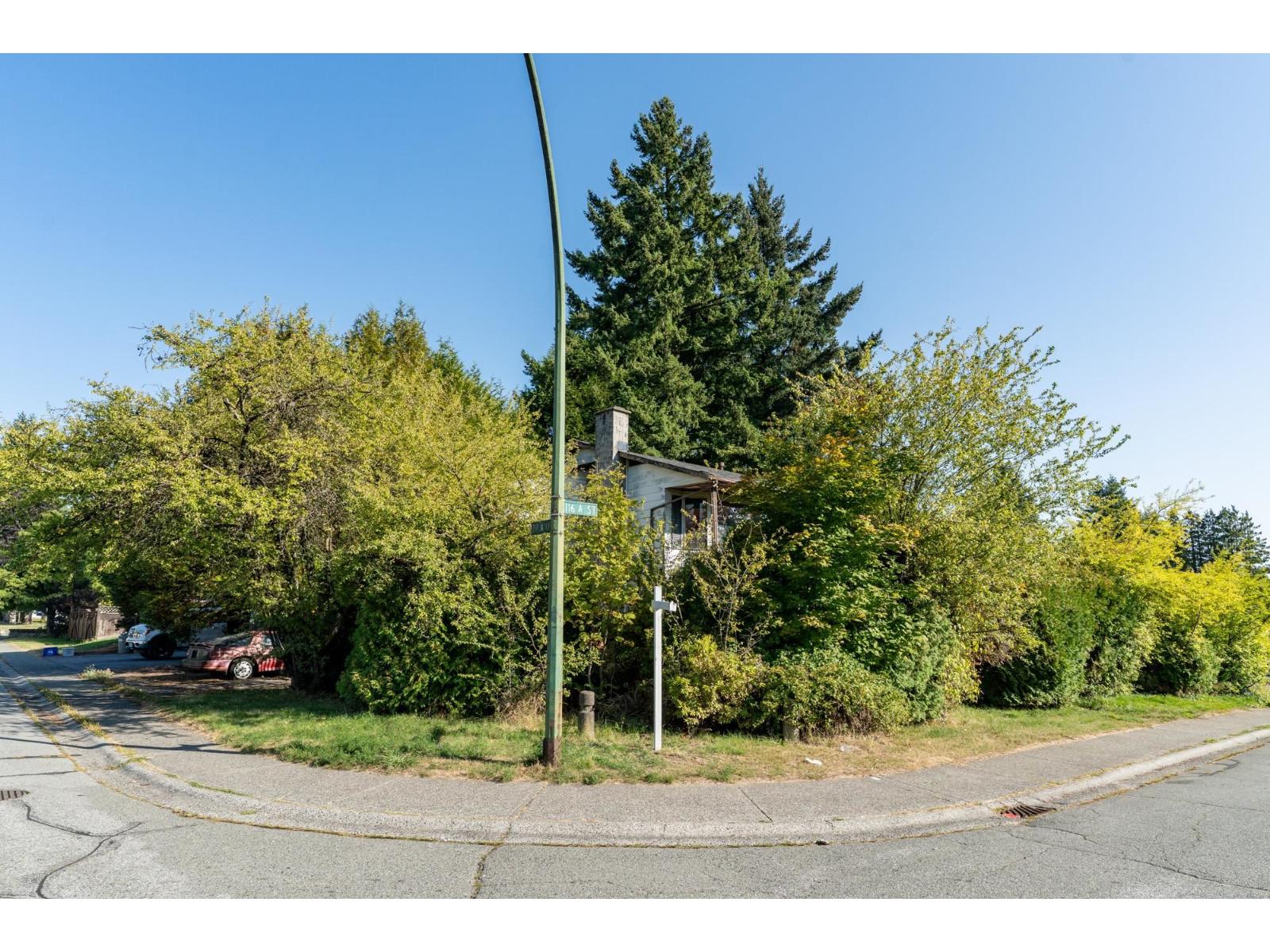 7946 116 A Street Property Photo 12