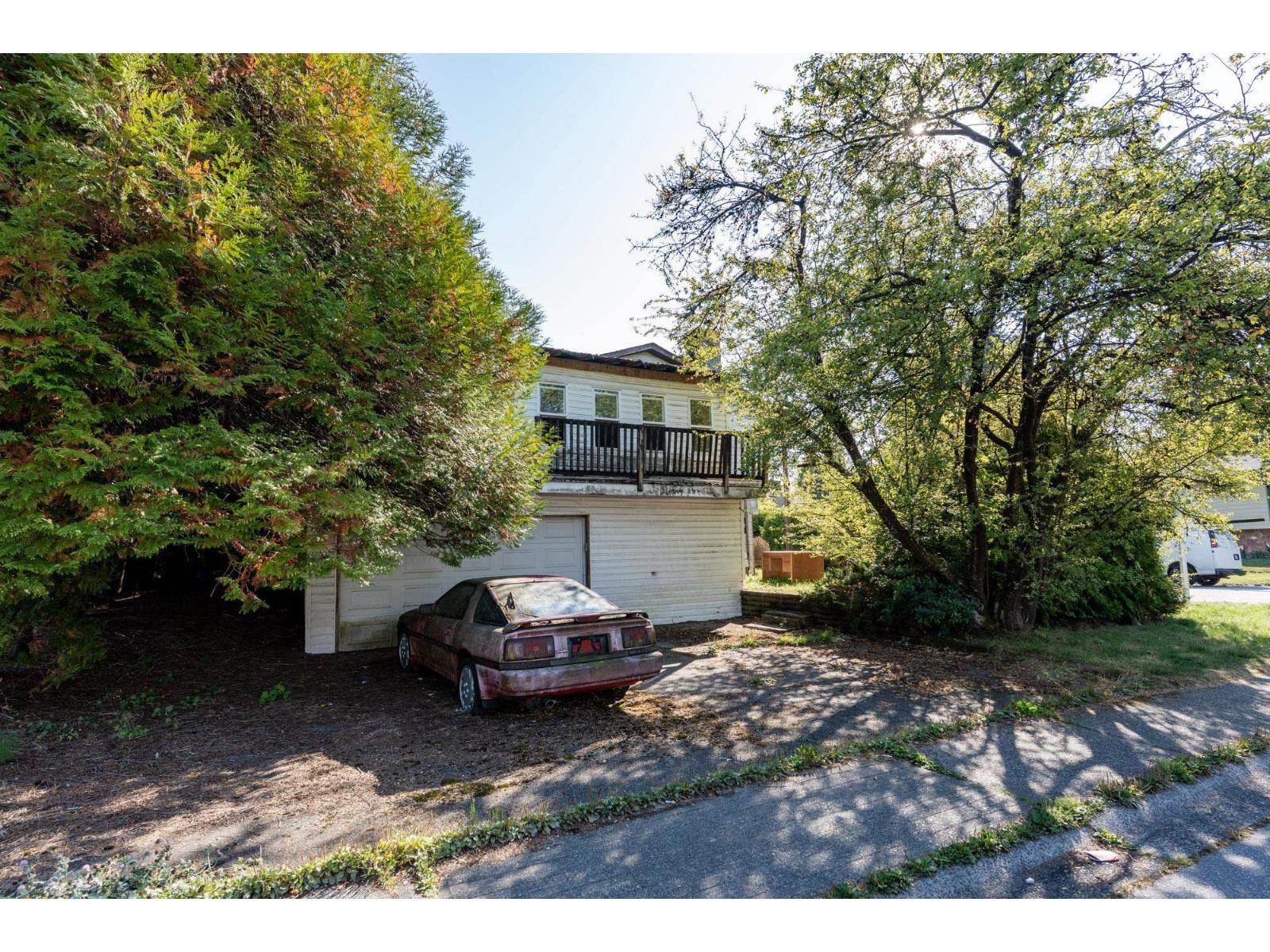 7946 116 A Street Property Photo 14