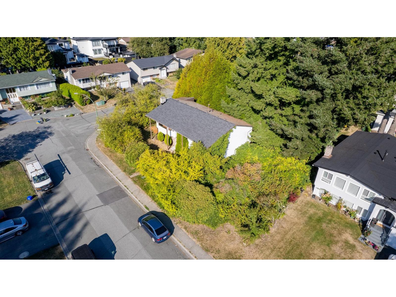 7946 116 A Street Property Photo 19
