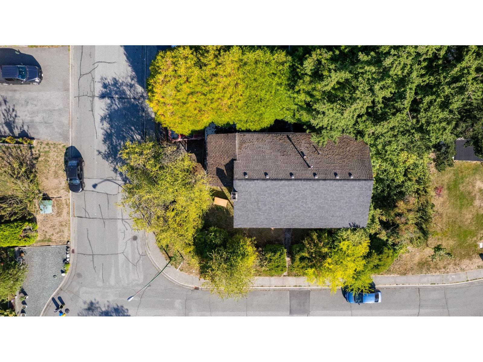 7946 116 A Street Property Photo 20