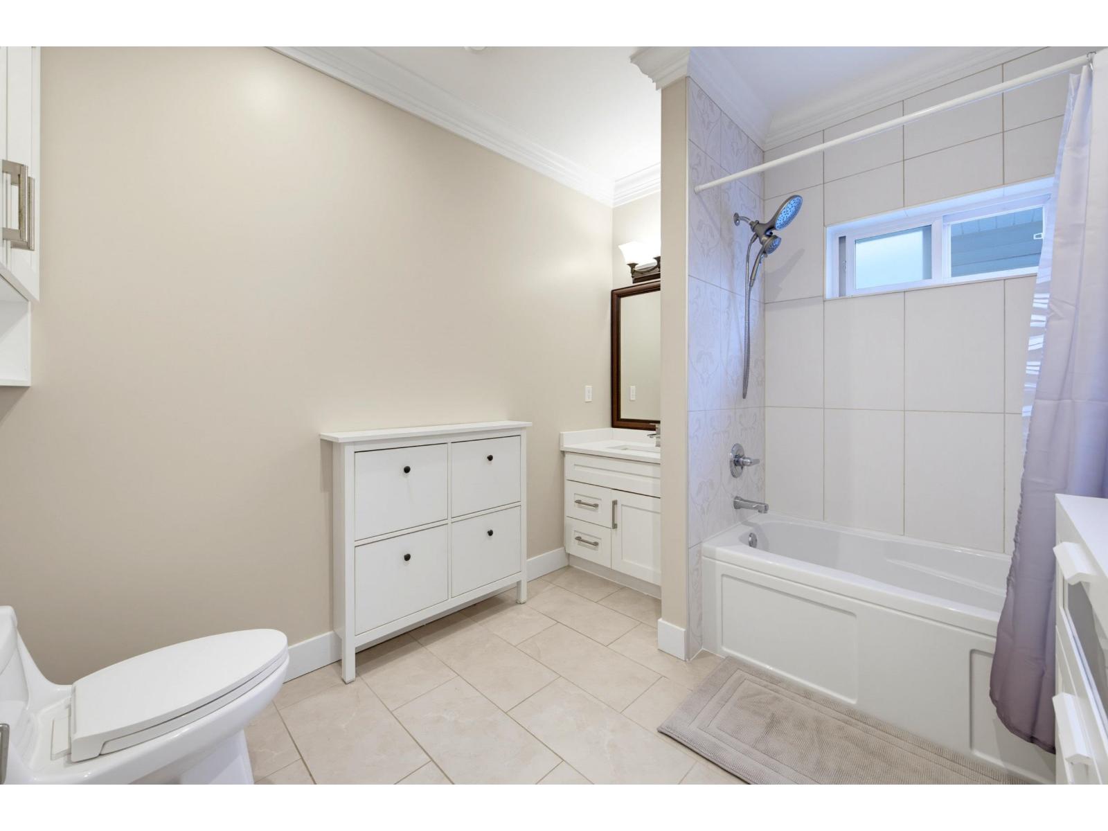 7675 210a Street Property Photo 23