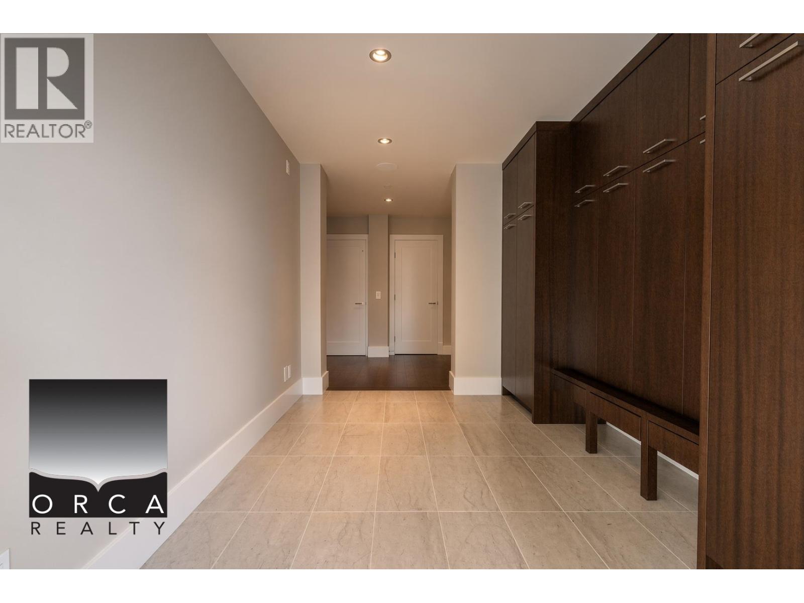 2551 Highgrove Mews Property Photo 4