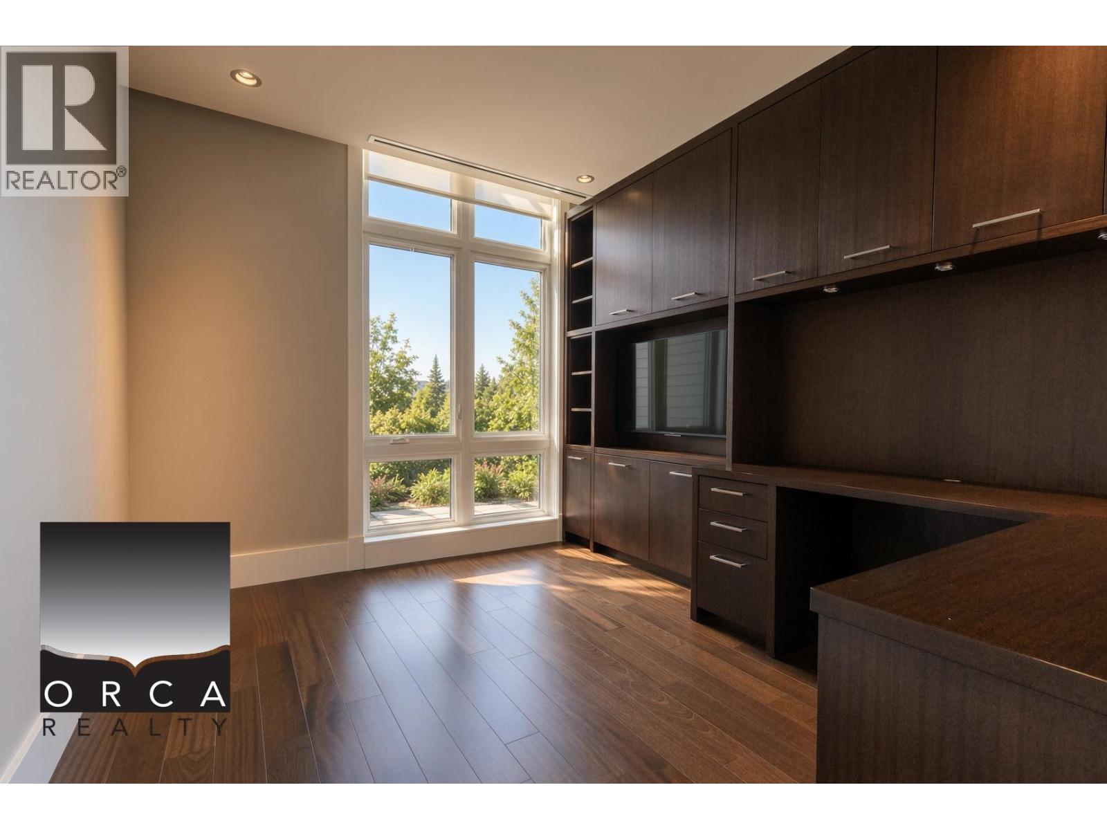 2551 Highgrove Mews Property Photo 19