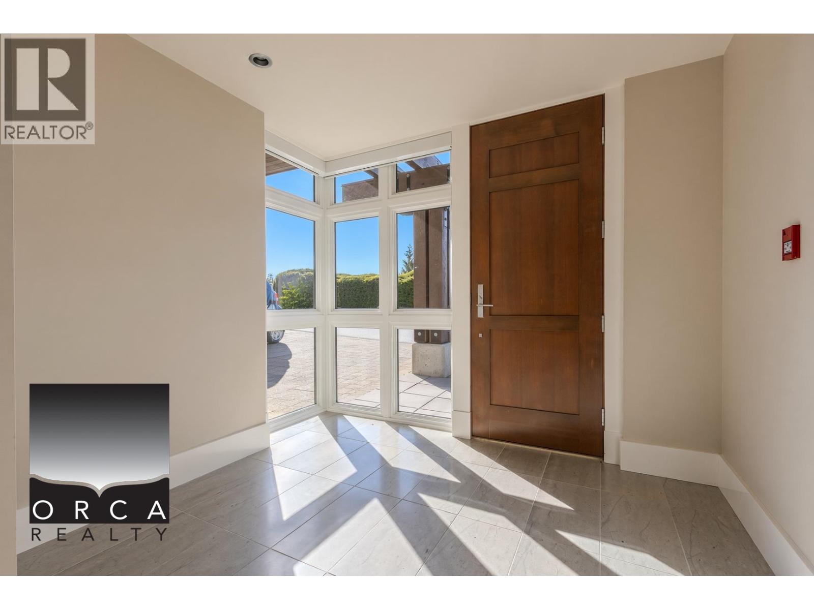 2551 Highgrove Mews Property Photo 26