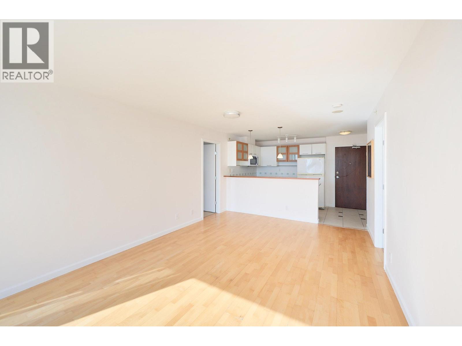 1703 7831 Westminster Highway Property Photo 6
