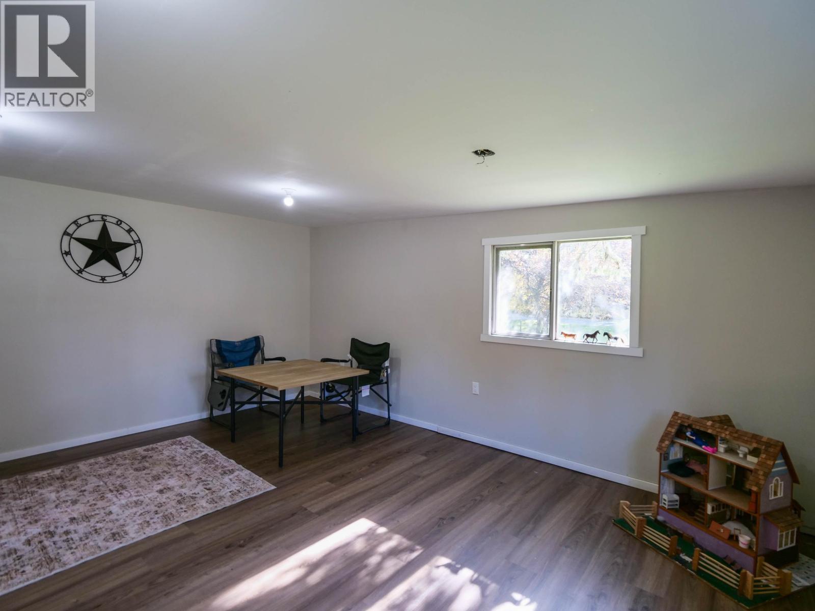 4358 Kiwi Road Property Photo 7