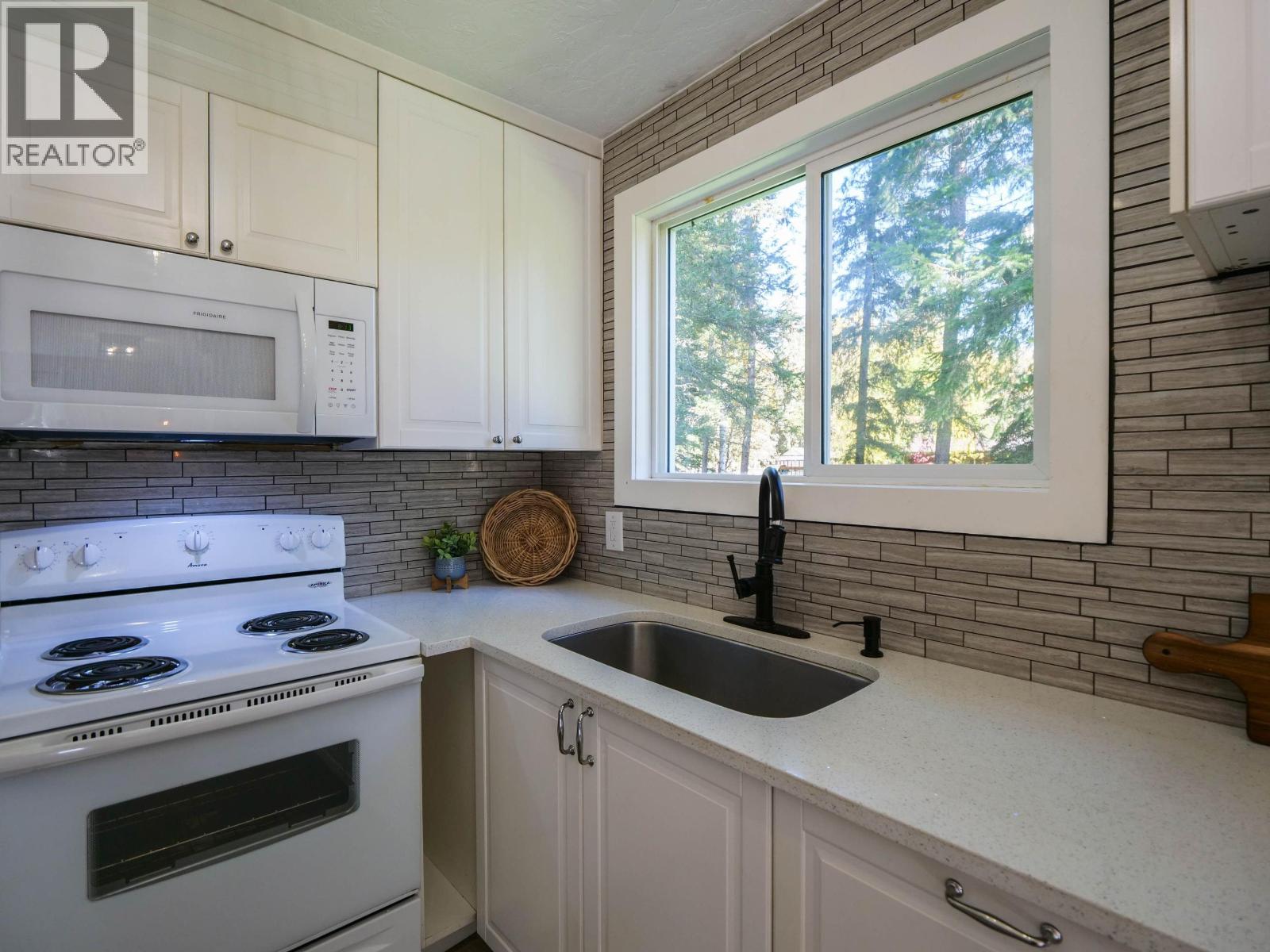 4358 Kiwi Road Property Photo 16