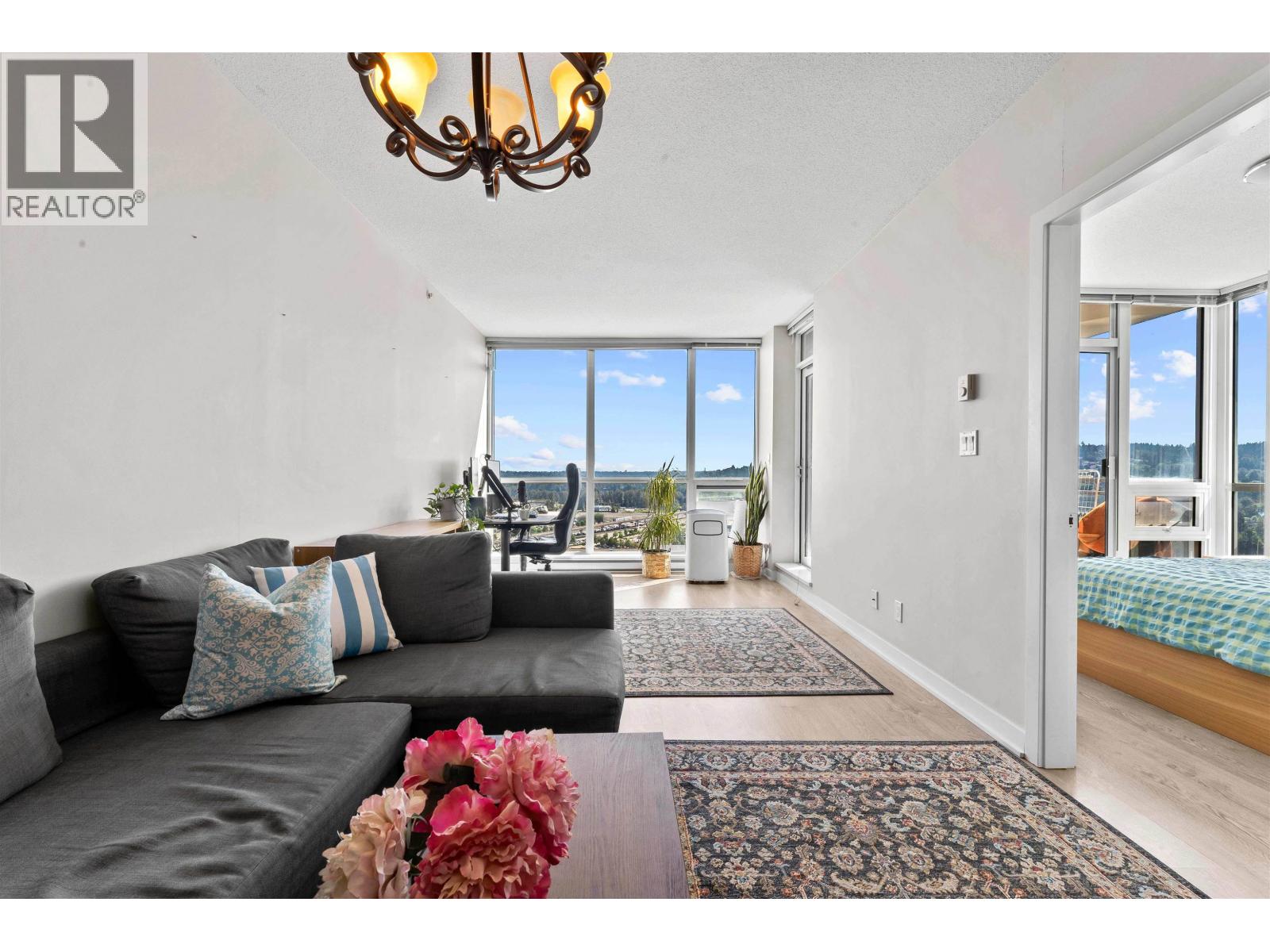 2506 2975 Atlantic Avenue Property Photo 5