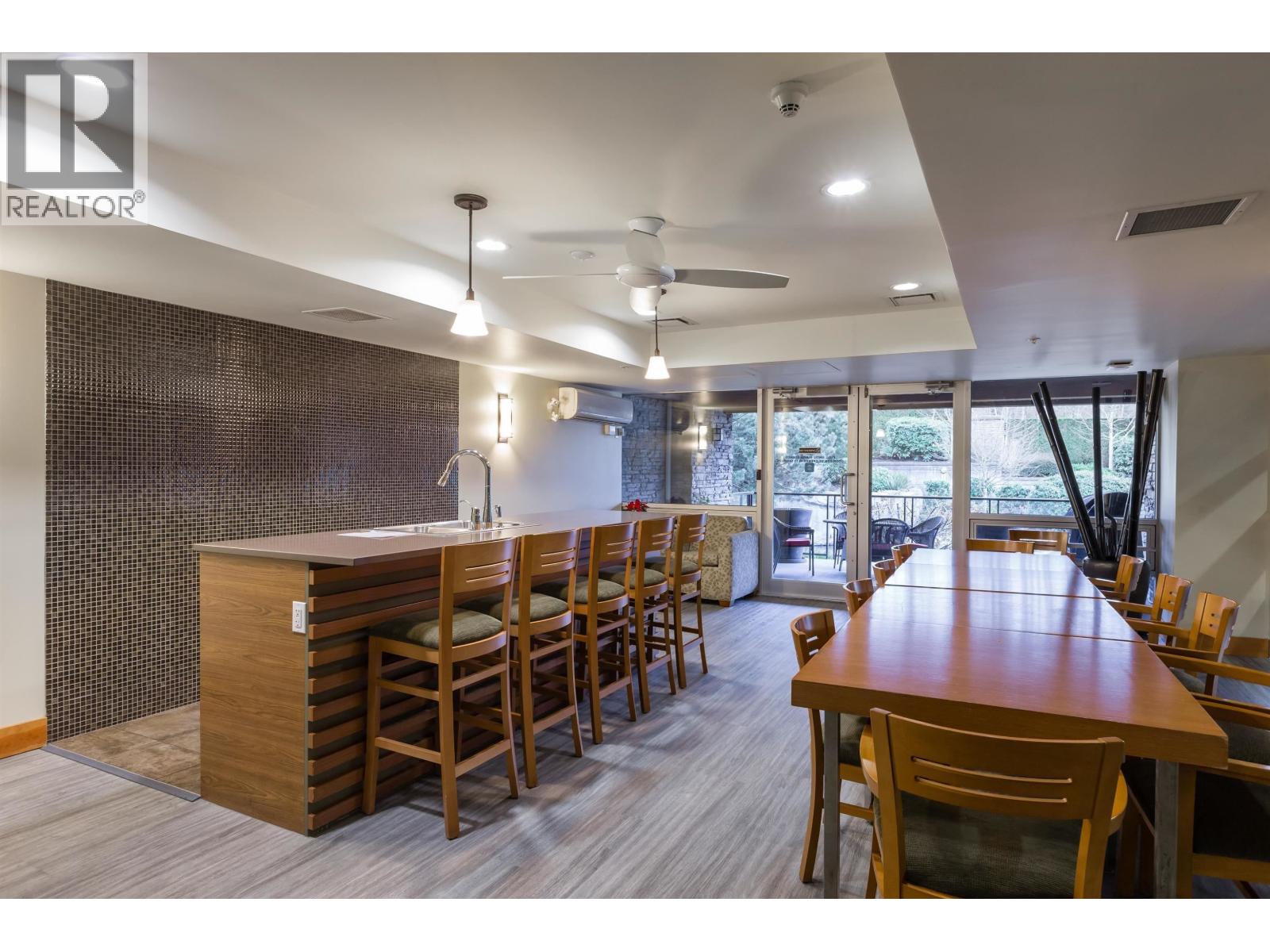 102 7488 Byrnepark Walk Property Photo 11