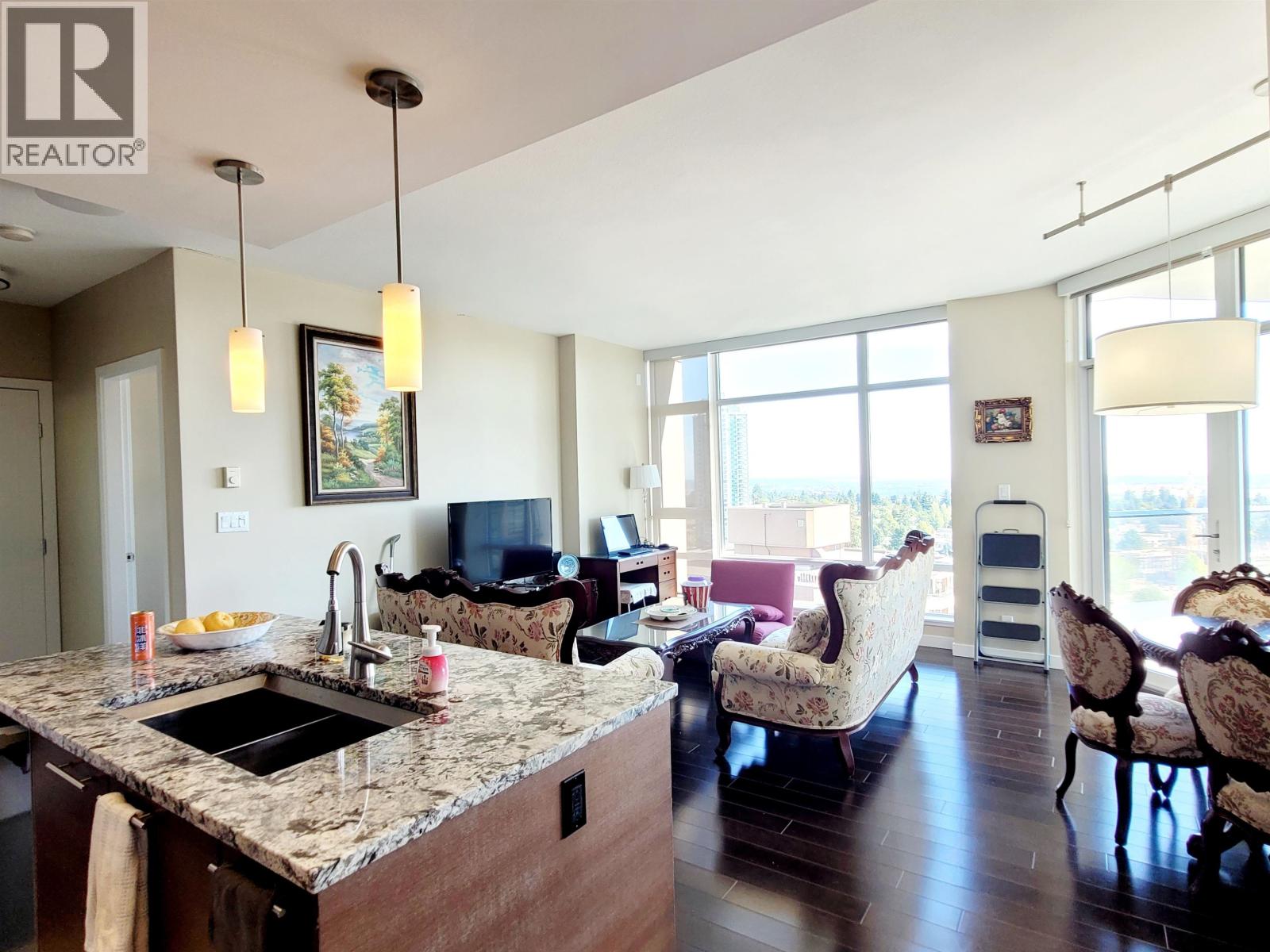 1604 6168 Wilson Avenue Property Photo 6