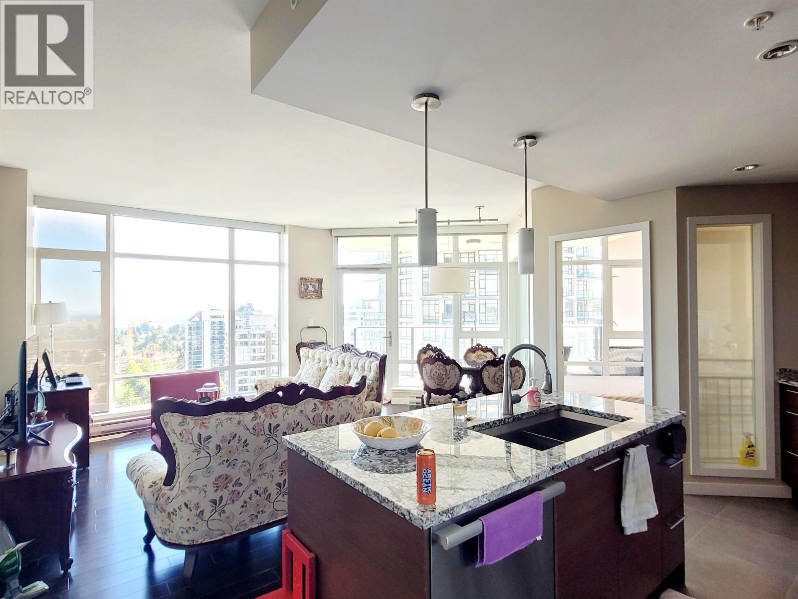 1604 6168 Wilson Avenue Property Photo 7