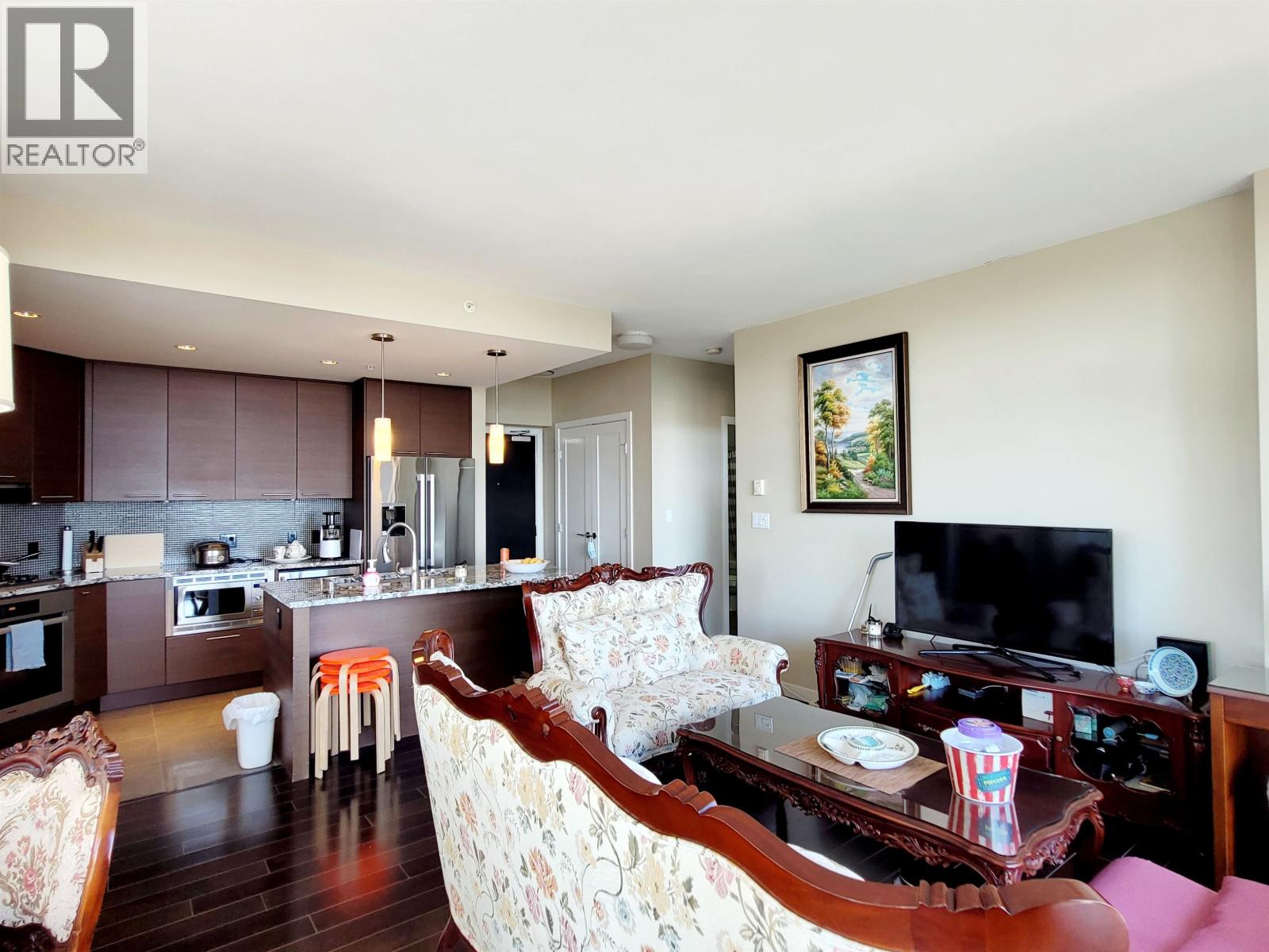 1604 6168 Wilson Avenue Property Photo 9