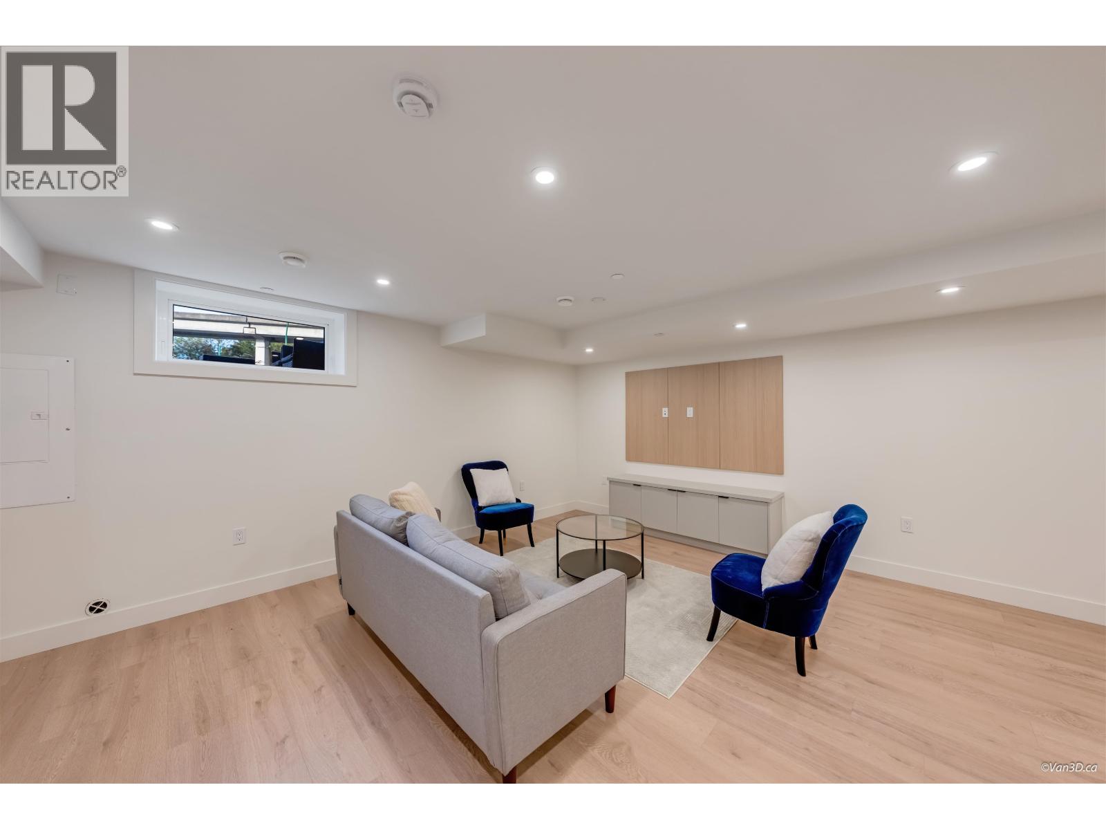 1 6136 Irmin Street Property Photo 5