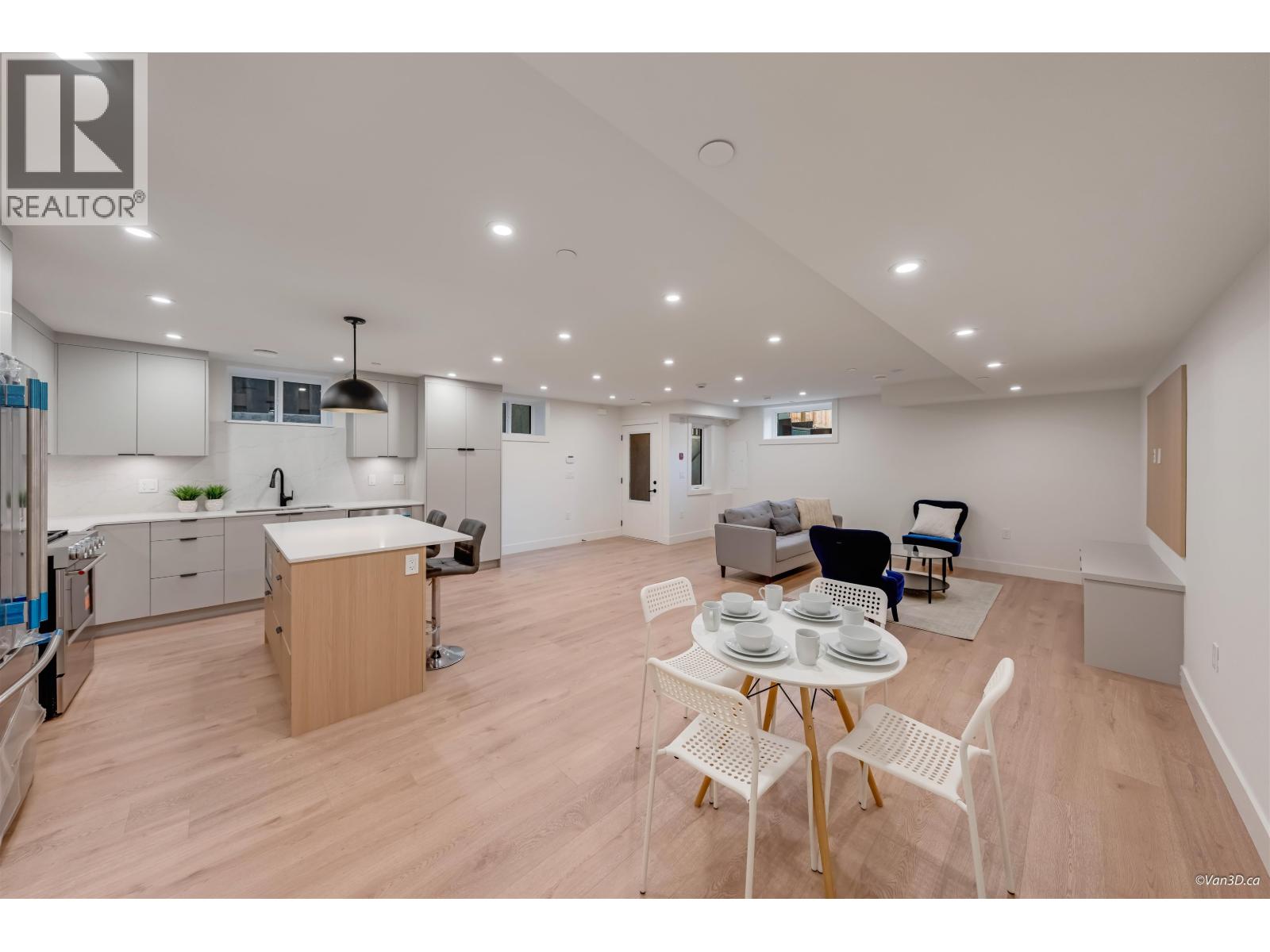 1 6136 Irmin Street Property Photo 7
