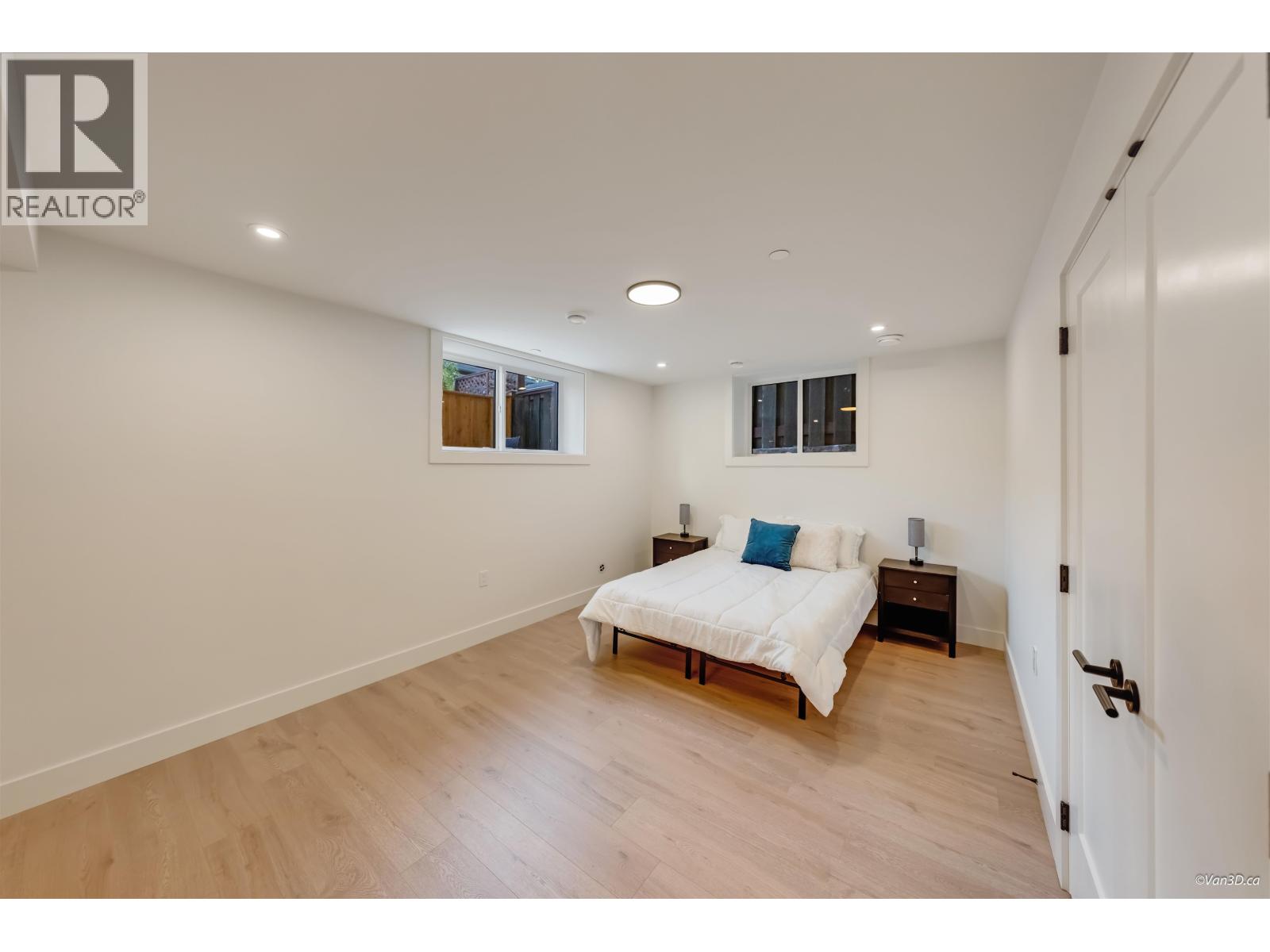 1 6136 Irmin Street Property Photo 9