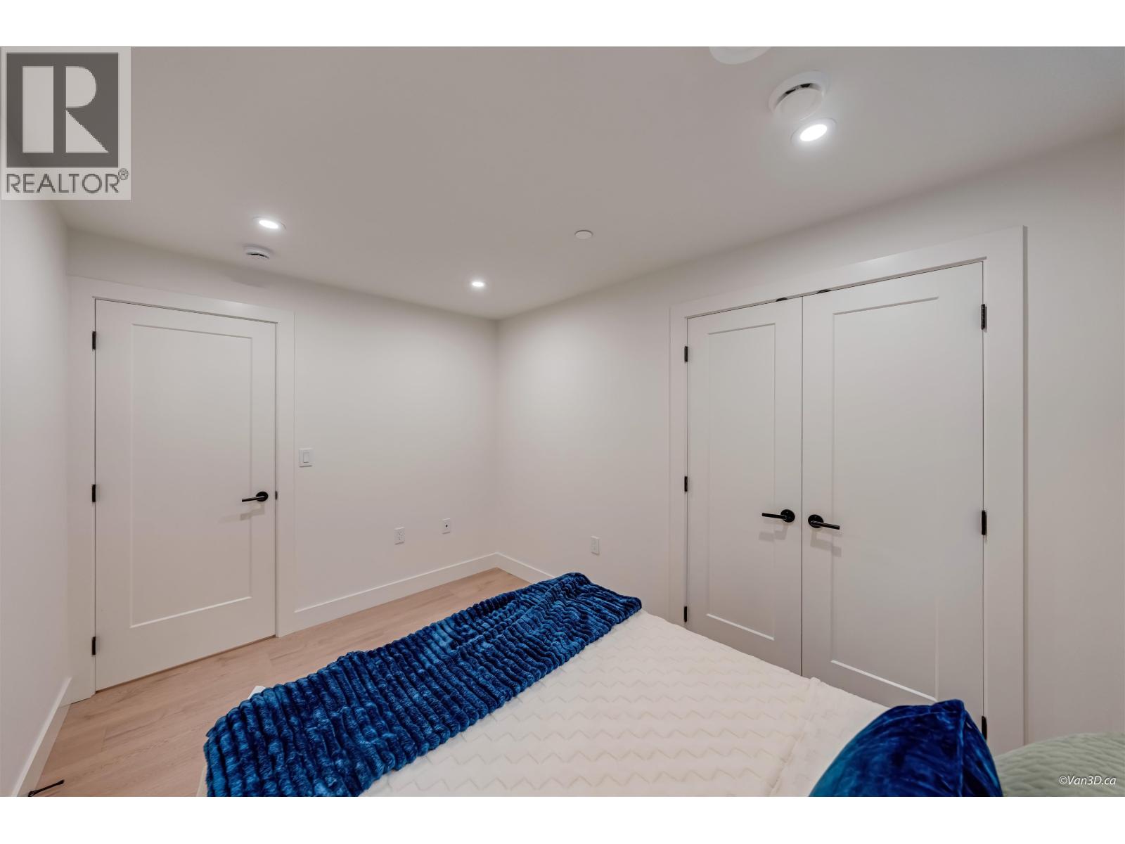 1 6136 Irmin Street Property Photo 14