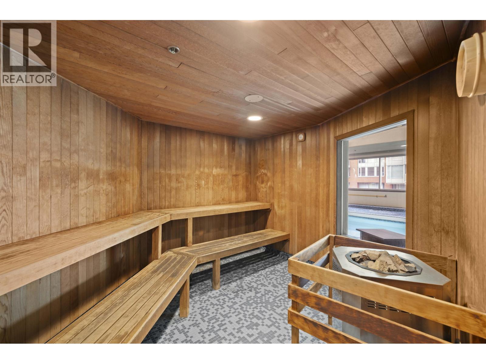 2501 63 Keefer Place Property Photo 23