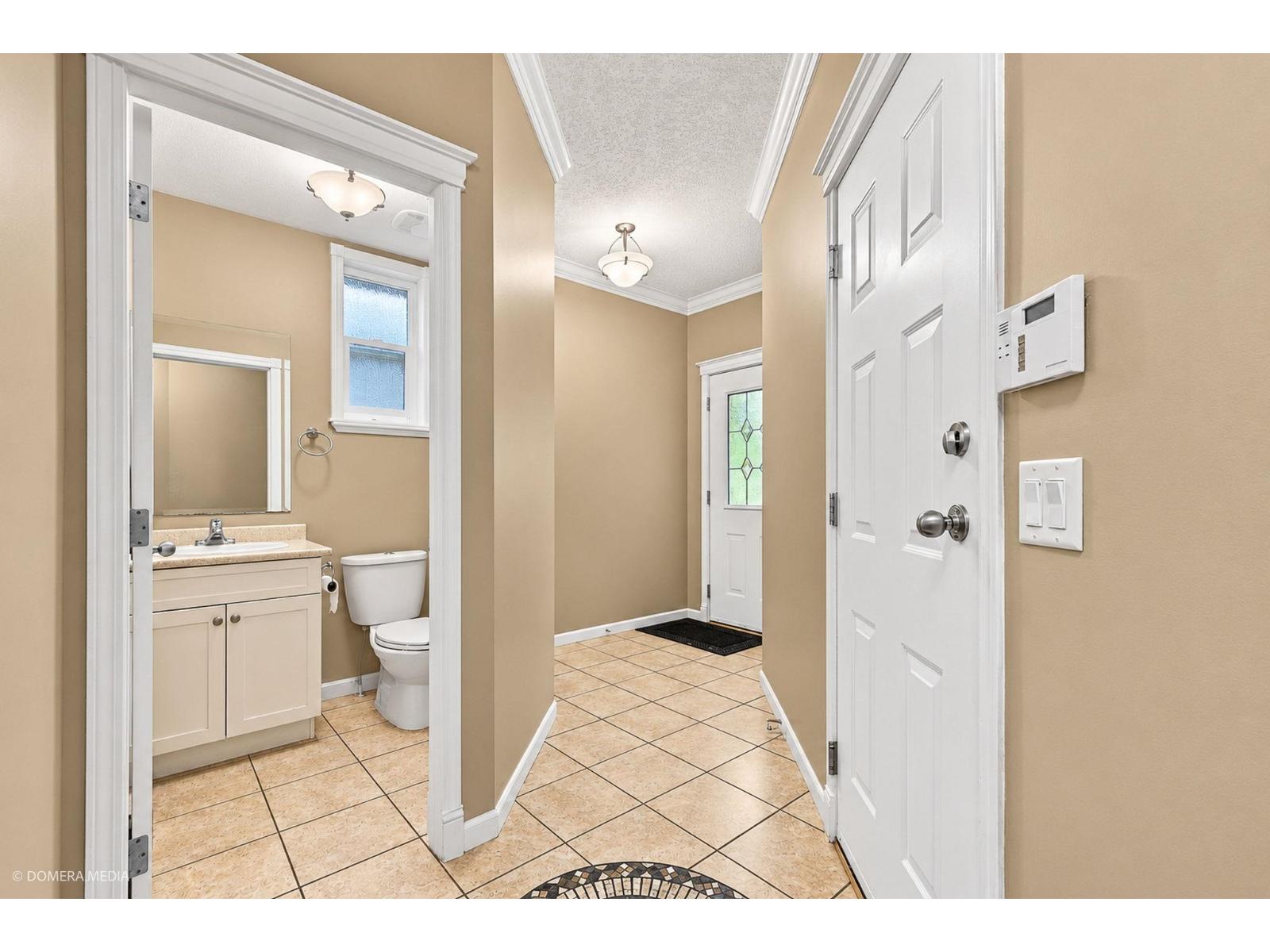 4 32849 Egglestone Avenue Property Photo 6