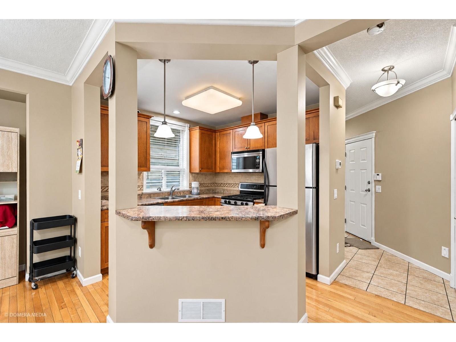 4 32849 Egglestone Avenue Property Photo 12