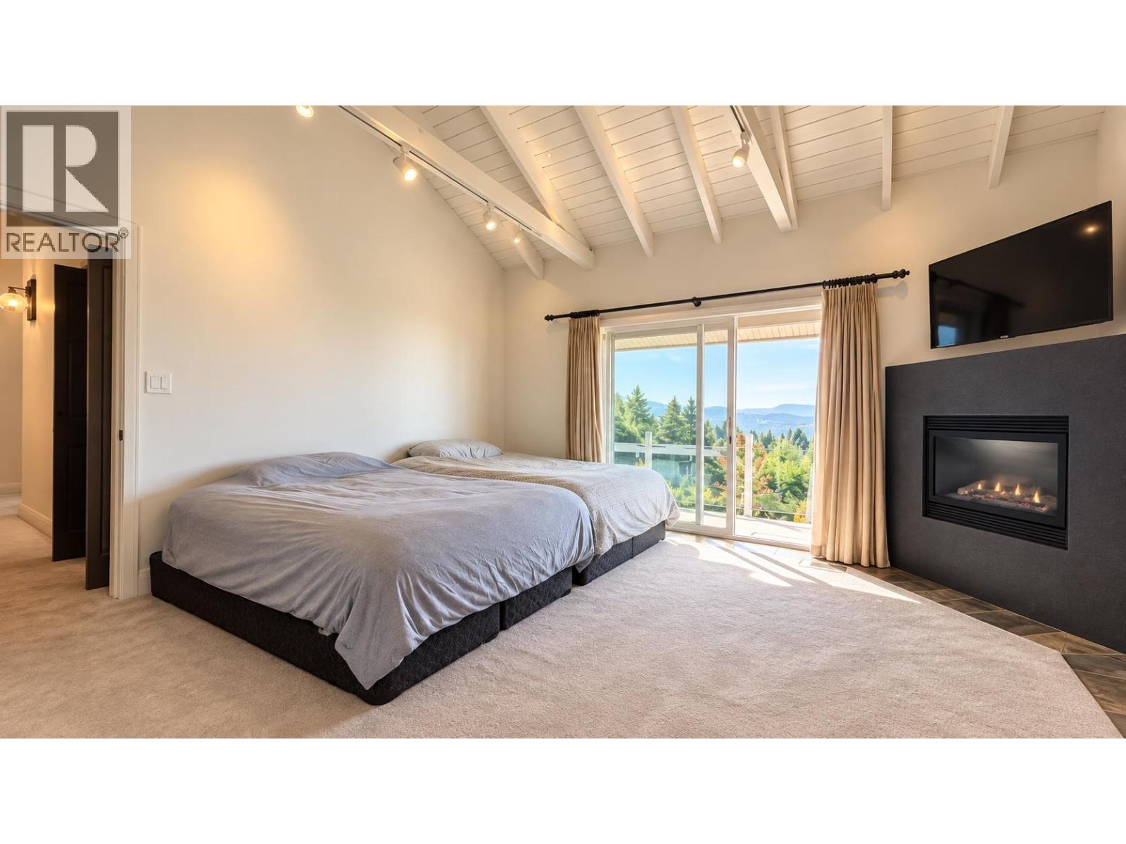 1098 Hillside Road Property Photo 15