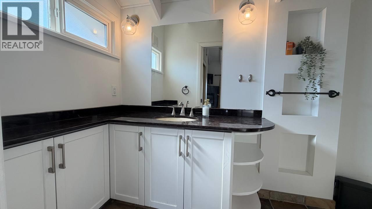 1098 Hillside Road Property Photo 18