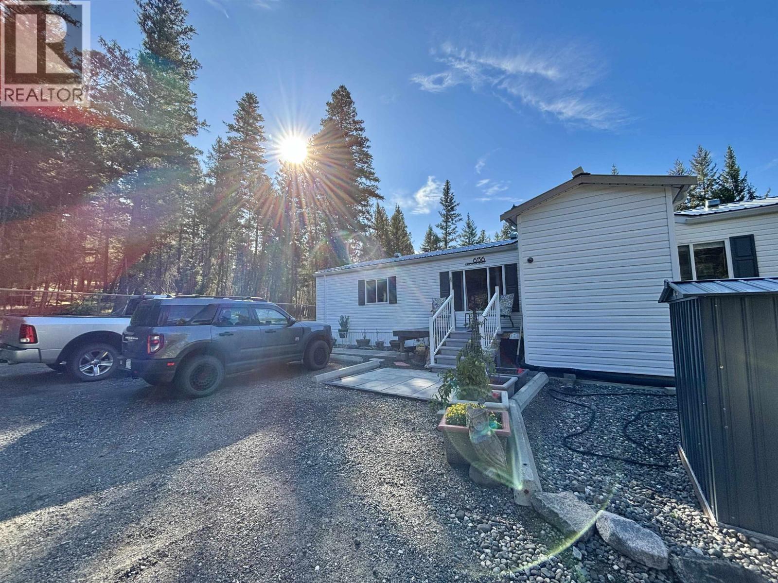 6136 Ranchette Road Property Photo 2