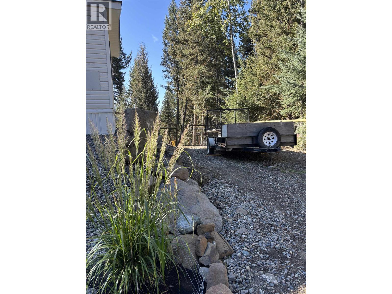 6136 Ranchette Road Property Photo 8