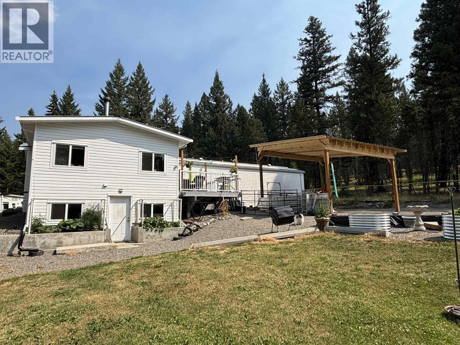 6136 Ranchette Road Property Photo 10