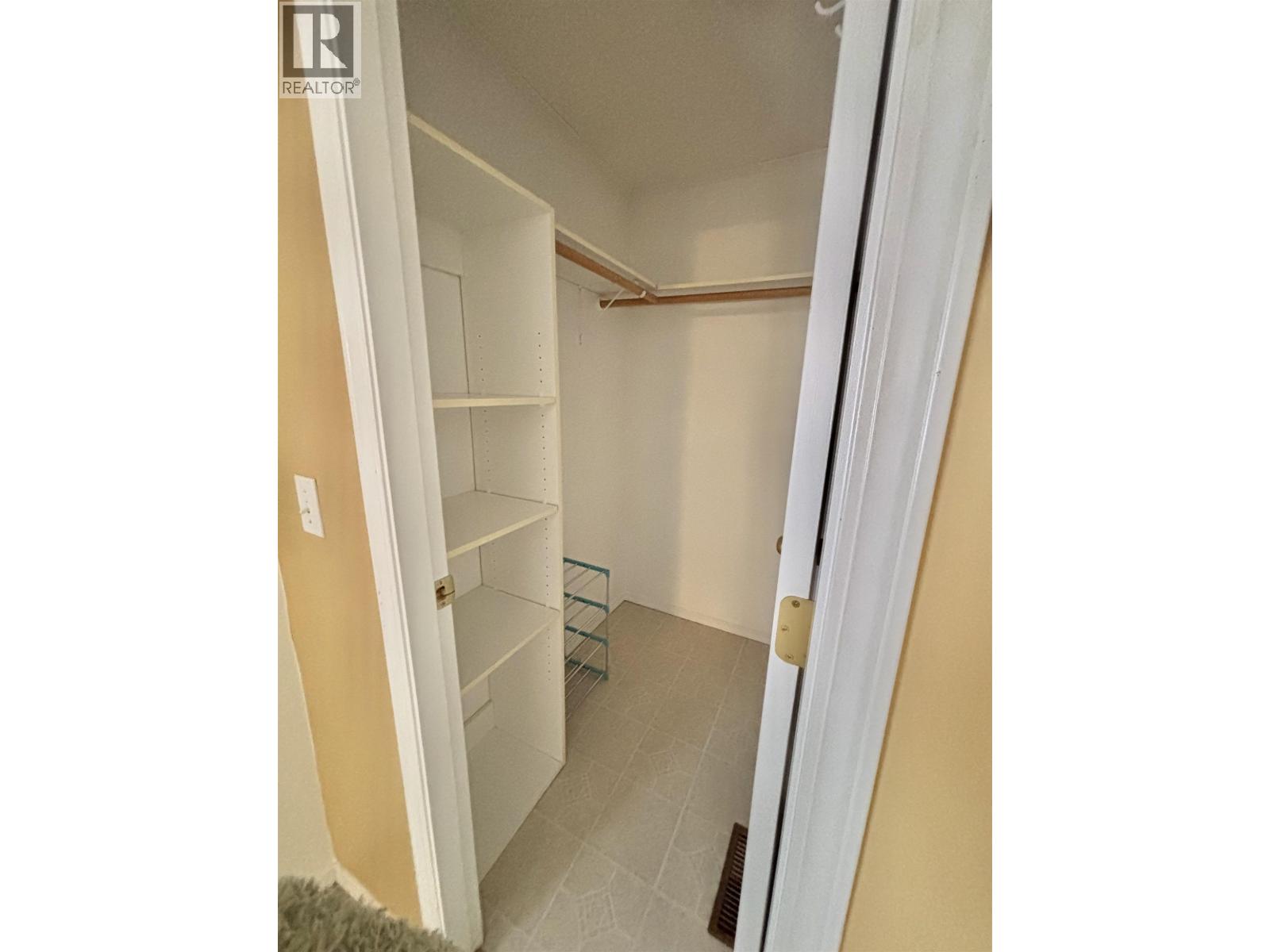 6136 Ranchette Road Property Photo 19