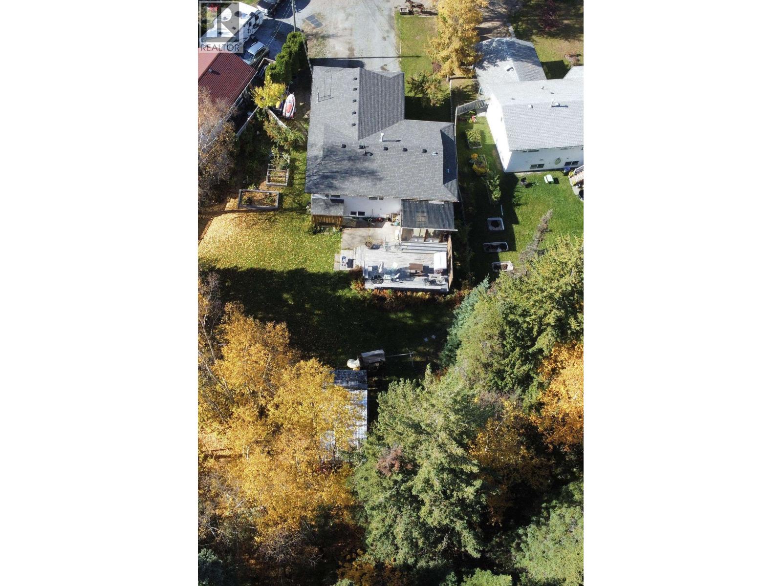 6060 Springall Crescent Property Photo 40