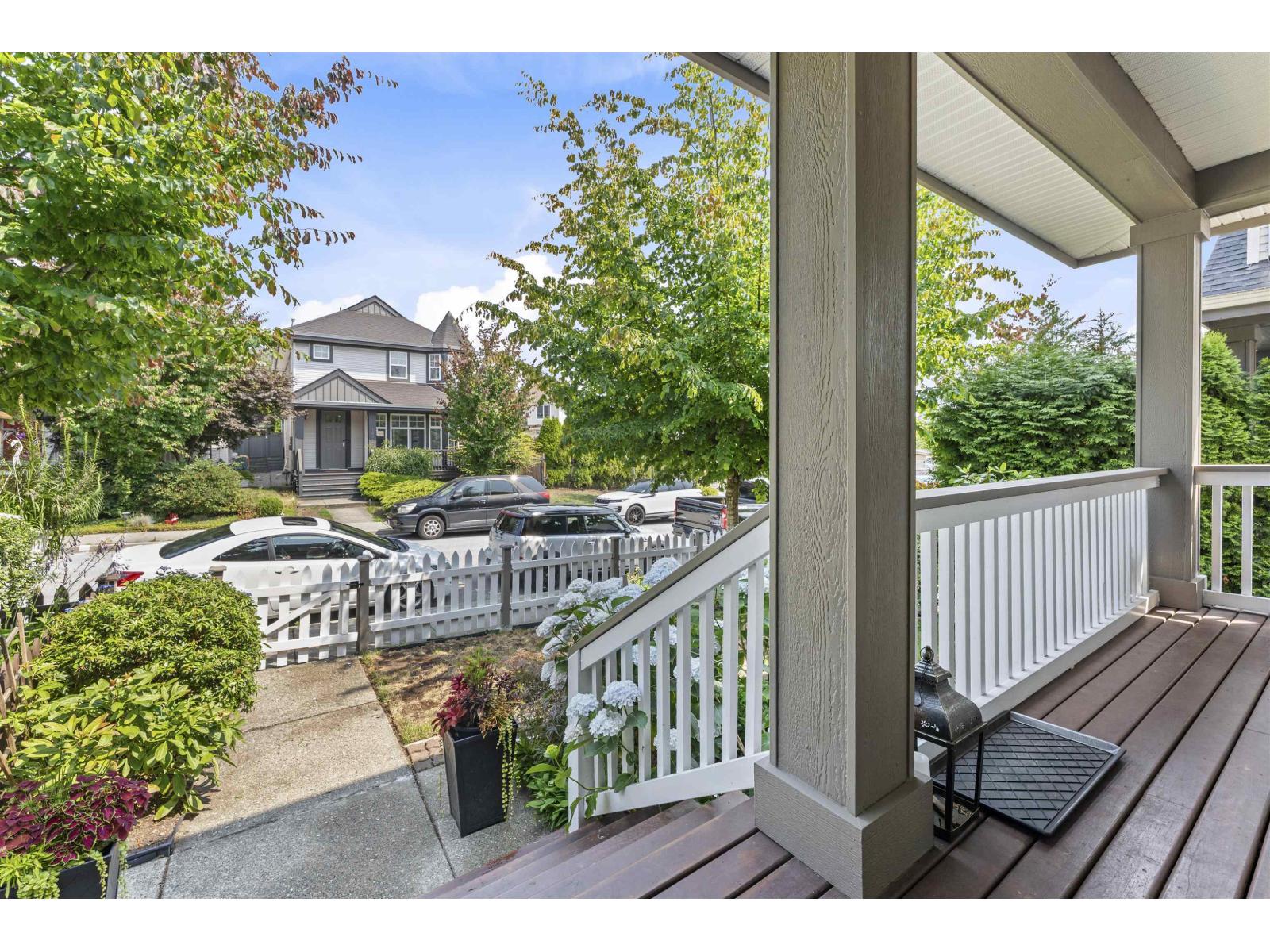 14876 56a Avenue Property Photo 3