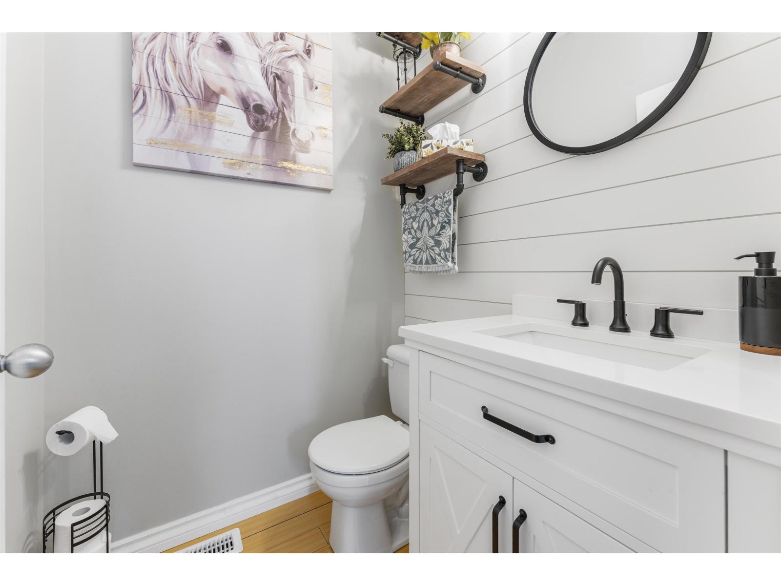 14876 56a Avenue Property Photo 12