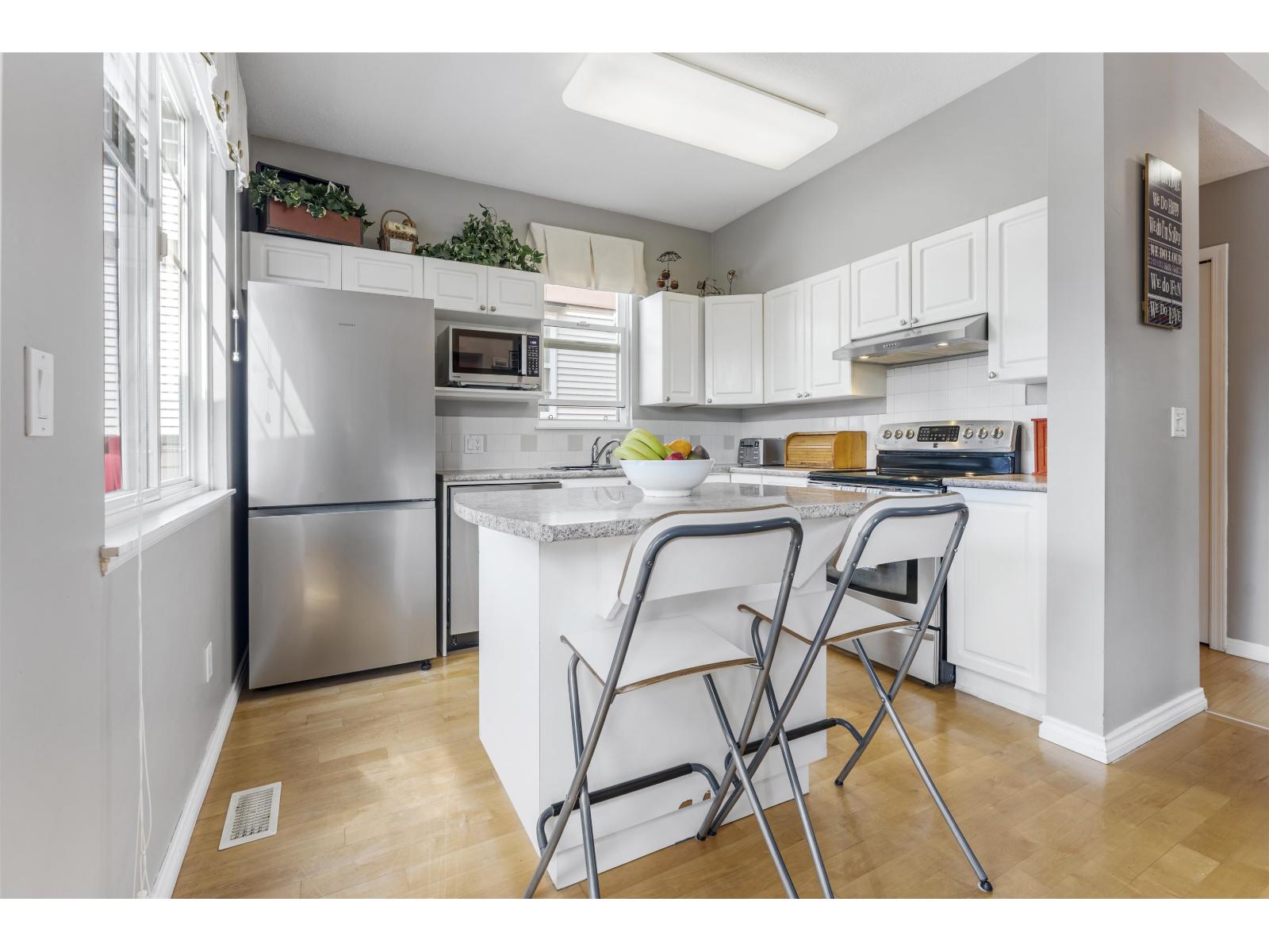 14876 56a Avenue Property Photo 13