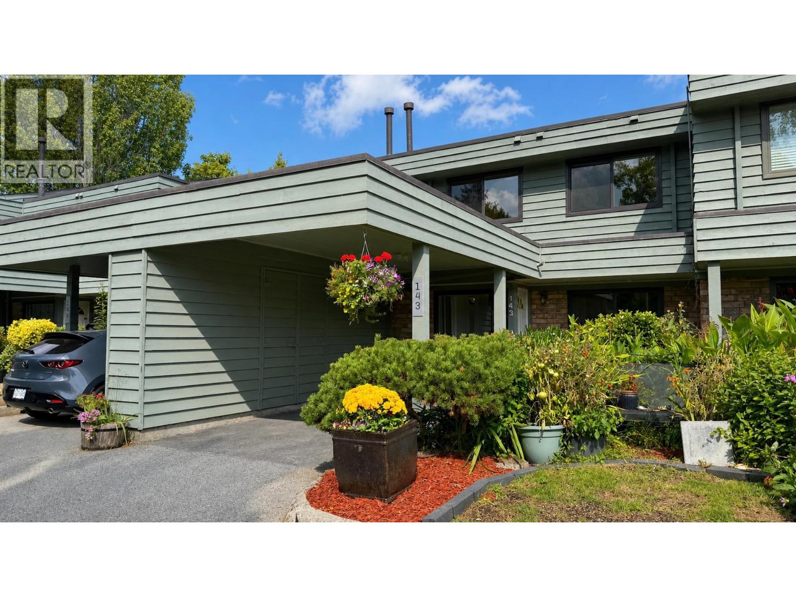 143 3031 Williams Road Property Photo 1