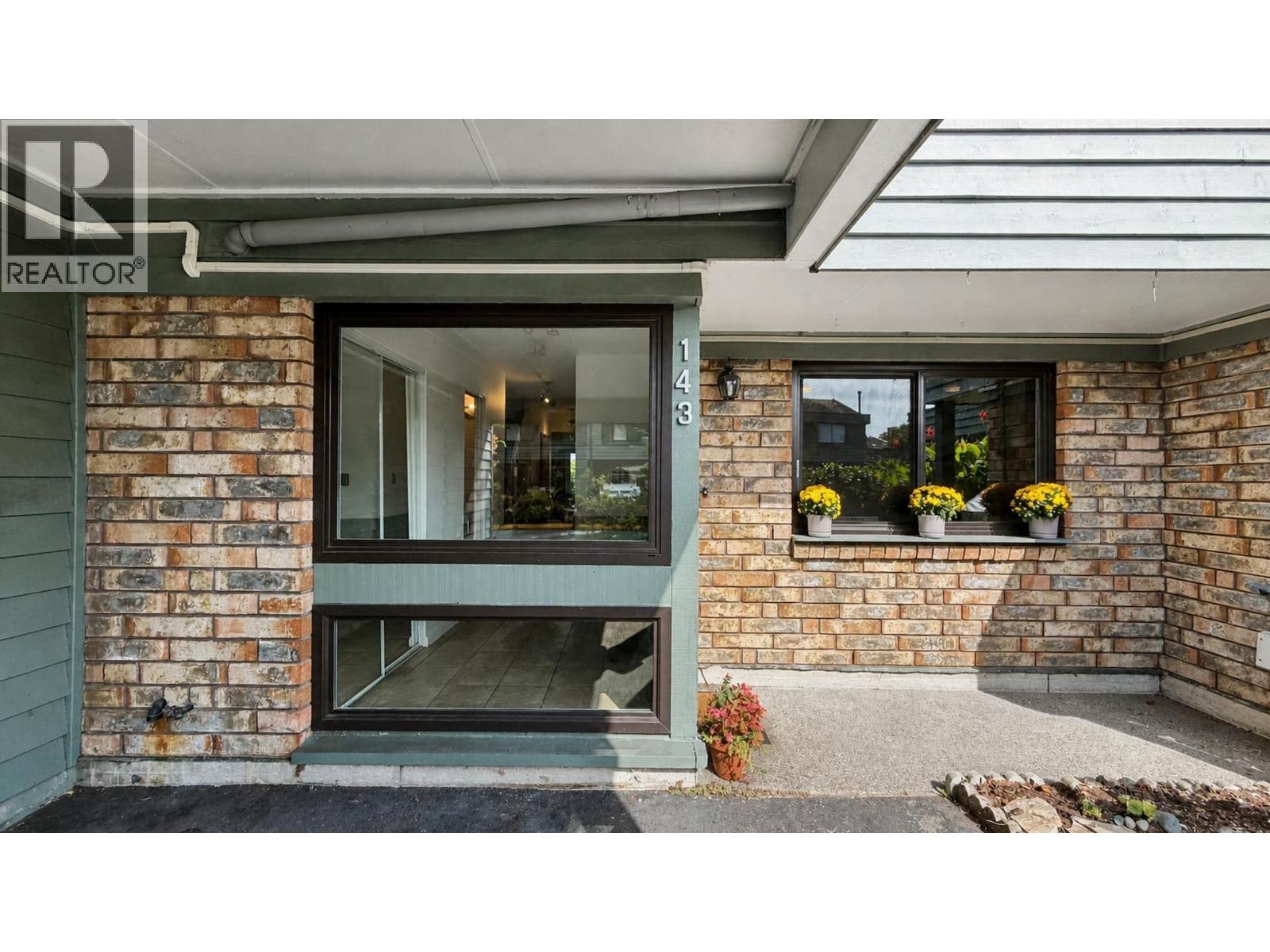 143 3031 Williams Road Property Photo 2
