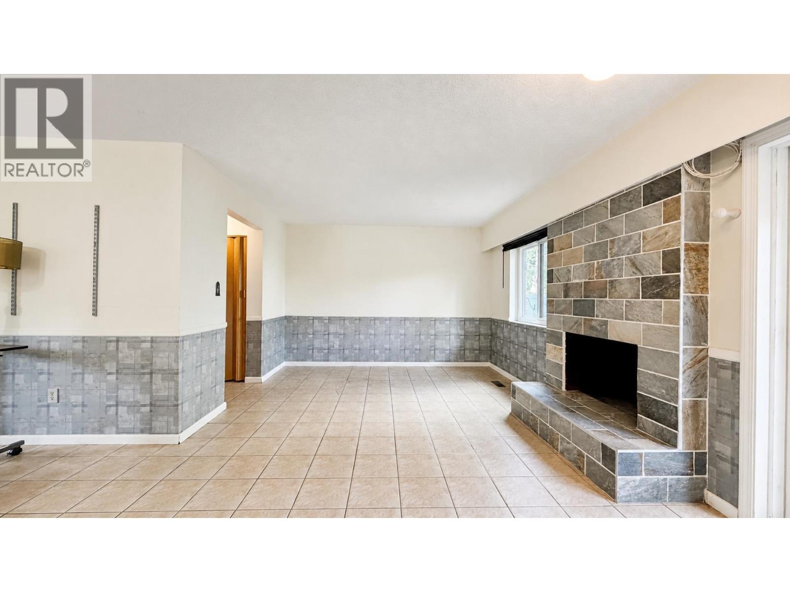 143 3031 Williams Road Property Photo 12