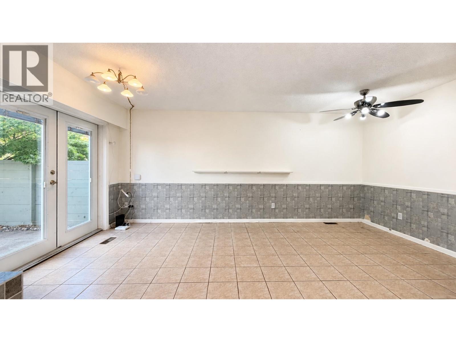 143 3031 Williams Road Property Photo 14