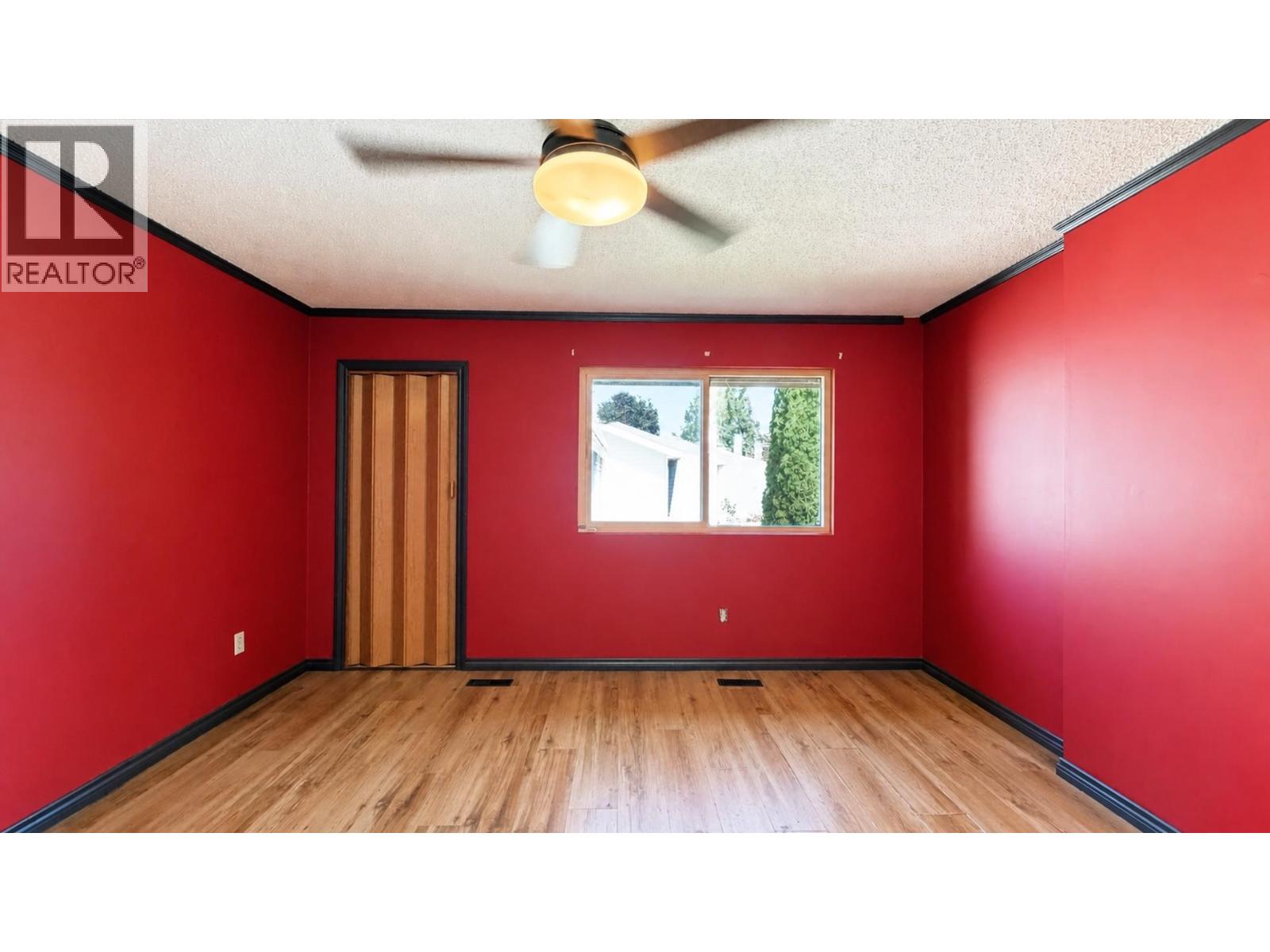 143 3031 Williams Road Property Photo 18