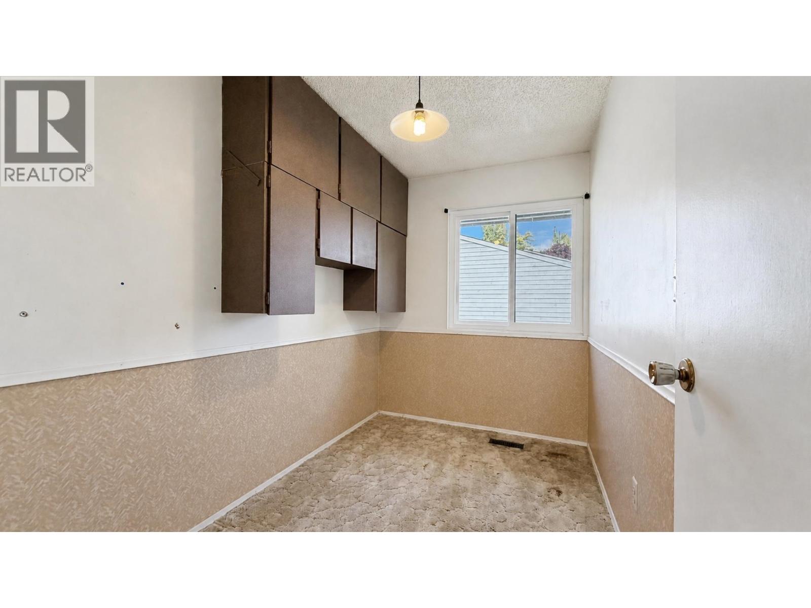 143 3031 Williams Road Property Photo 26