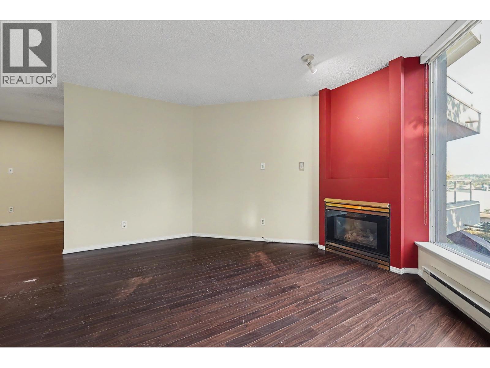 307 69 Jamieson Court Property Photo 5