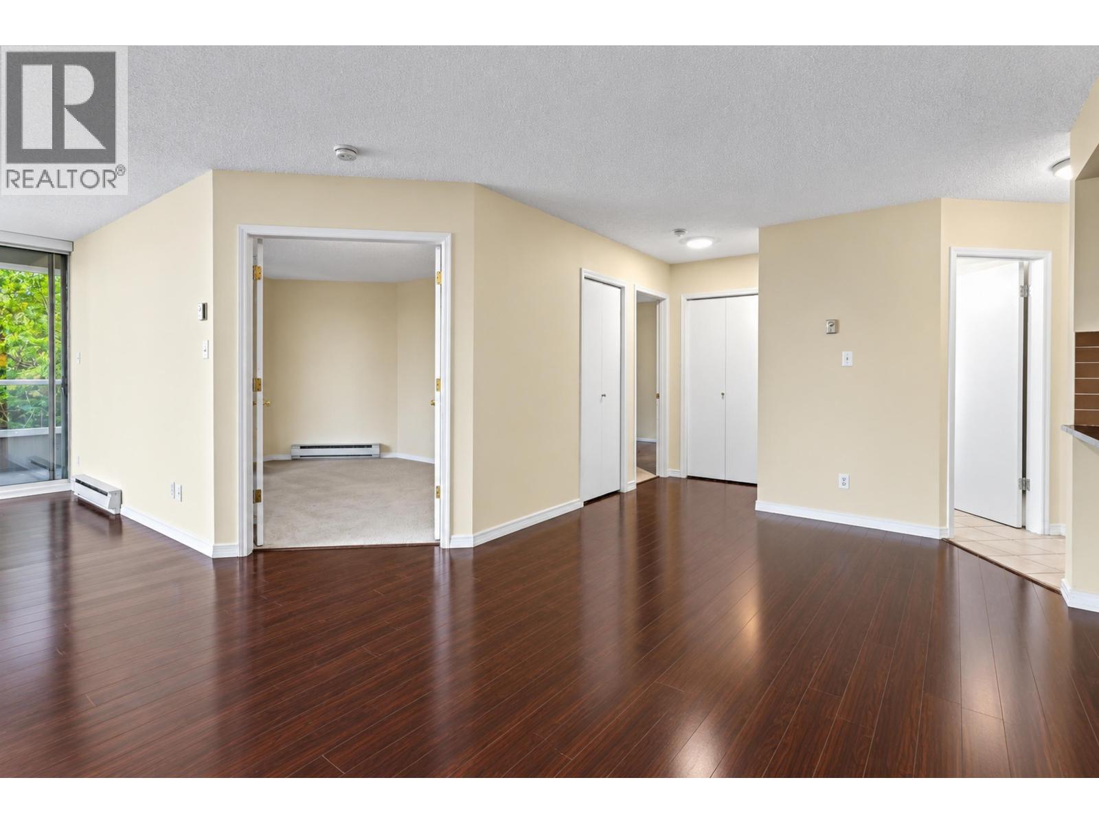 307 69 Jamieson Court Property Photo 7