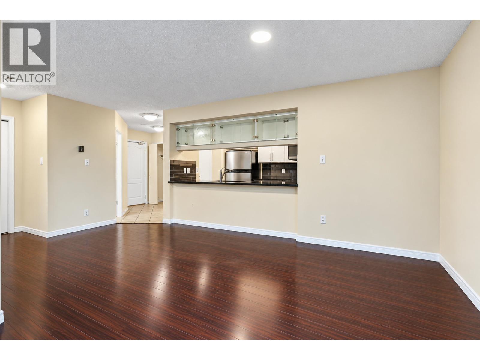 307 69 Jamieson Court Property Photo 8