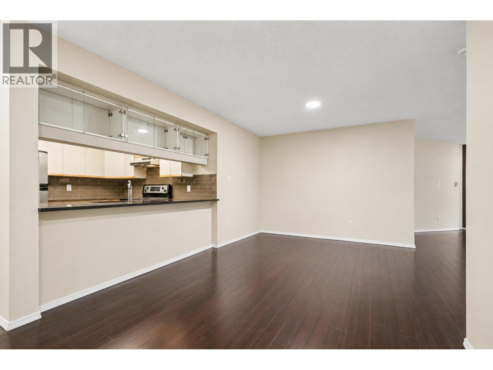 307 69 Jamieson Court Property Photo 9