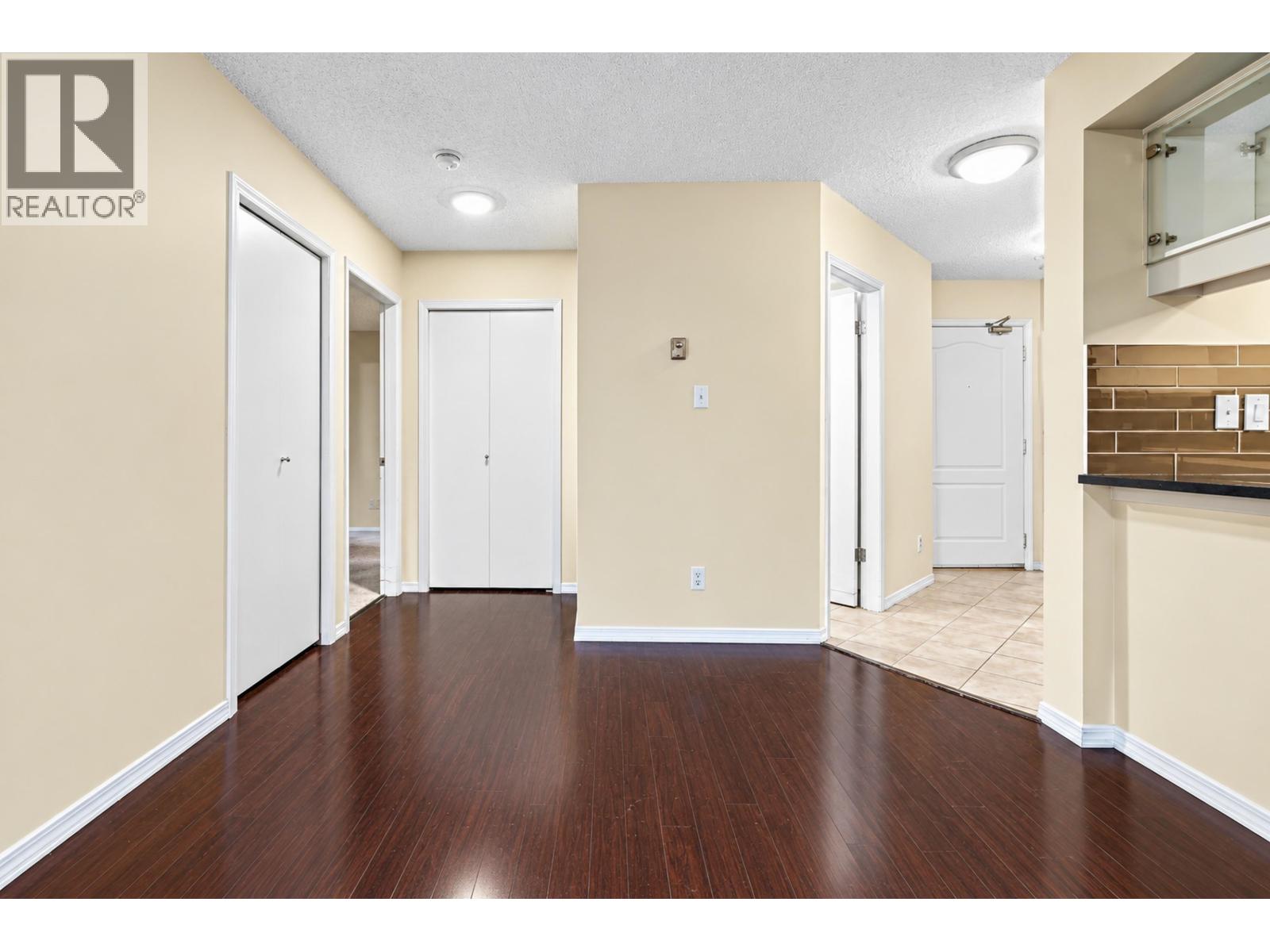 307 69 Jamieson Court Property Photo 10