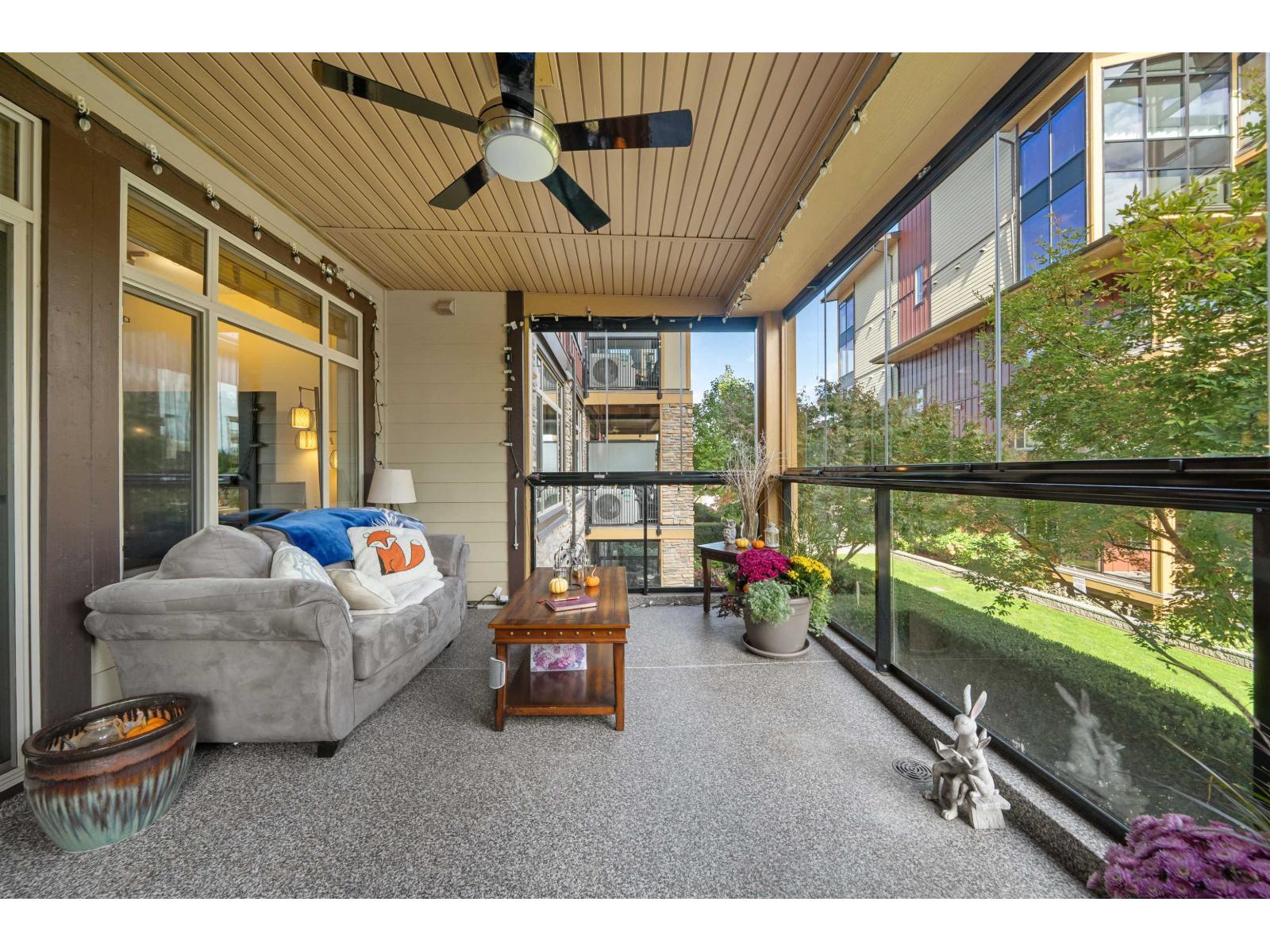 208 2860 Trethewey Street Property Photo 13