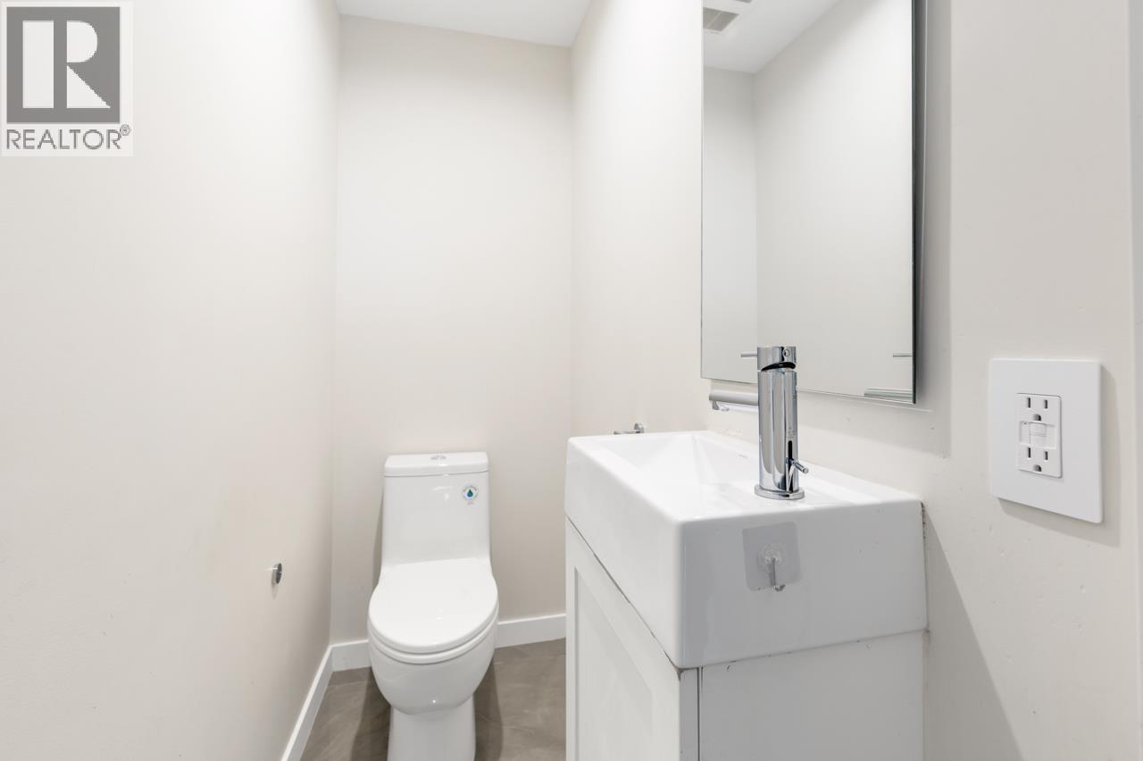 131 4738 Hemlock Way Property Photo 19