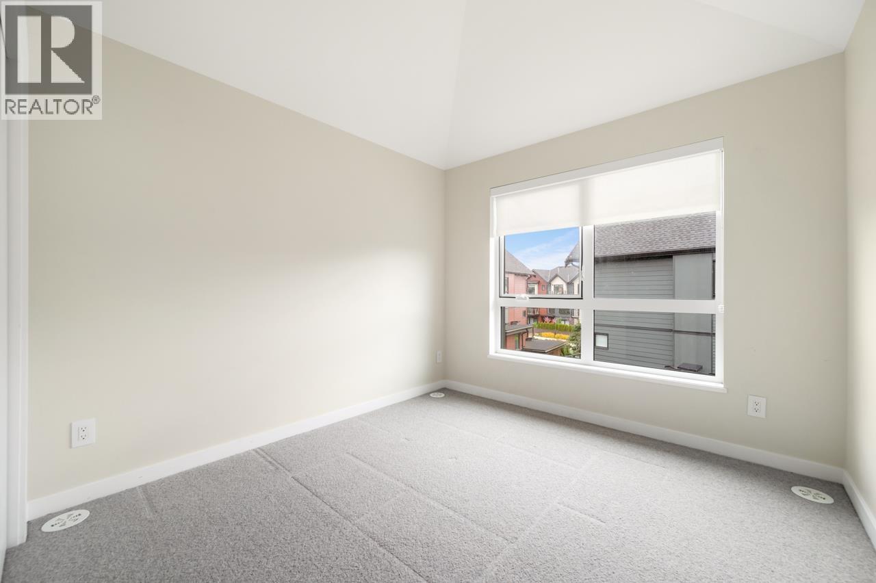131 4738 Hemlock Way Property Photo 24
